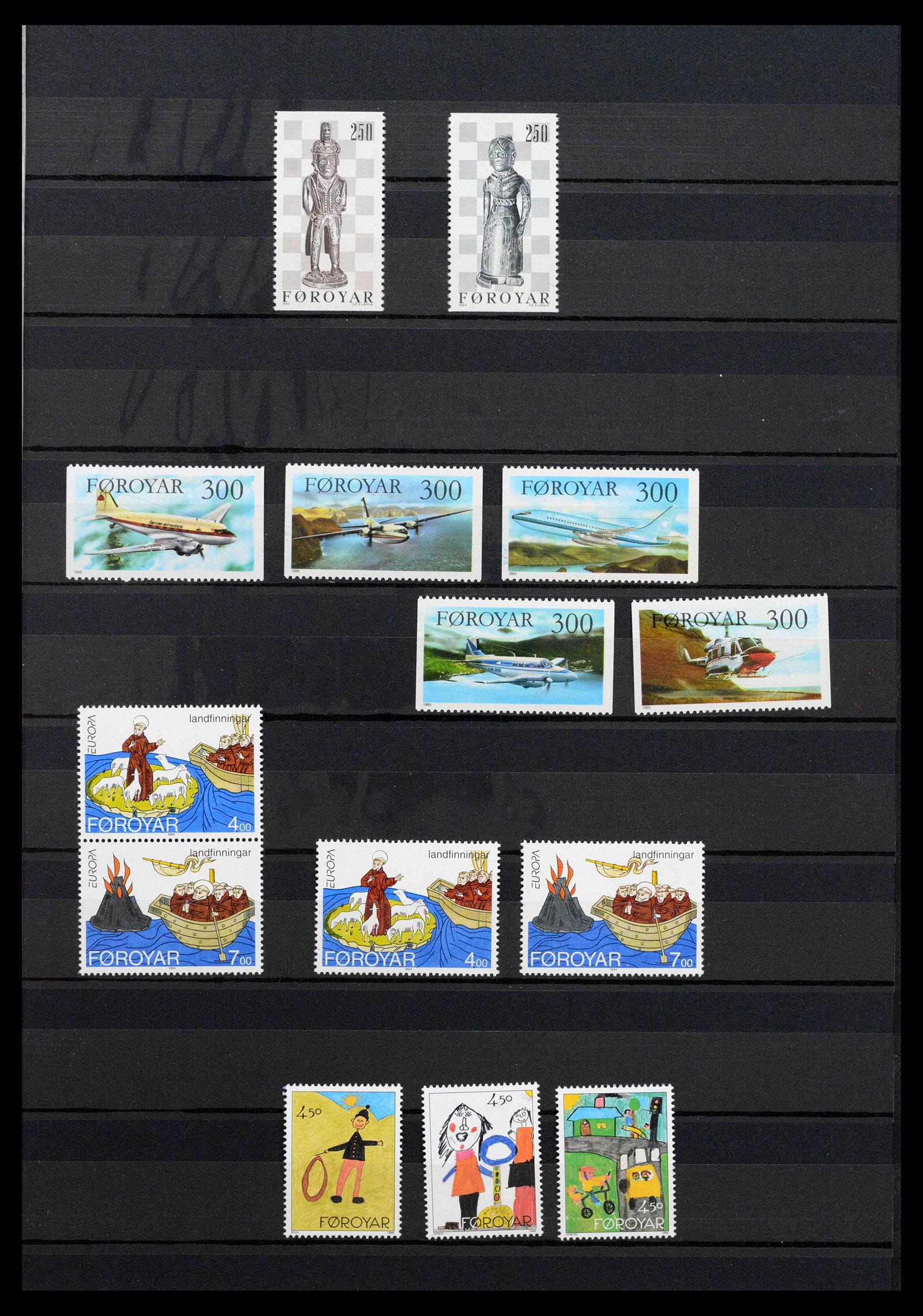 39021 0041 - Postzegelverzameling 39021 Faeroer 1940-2000.