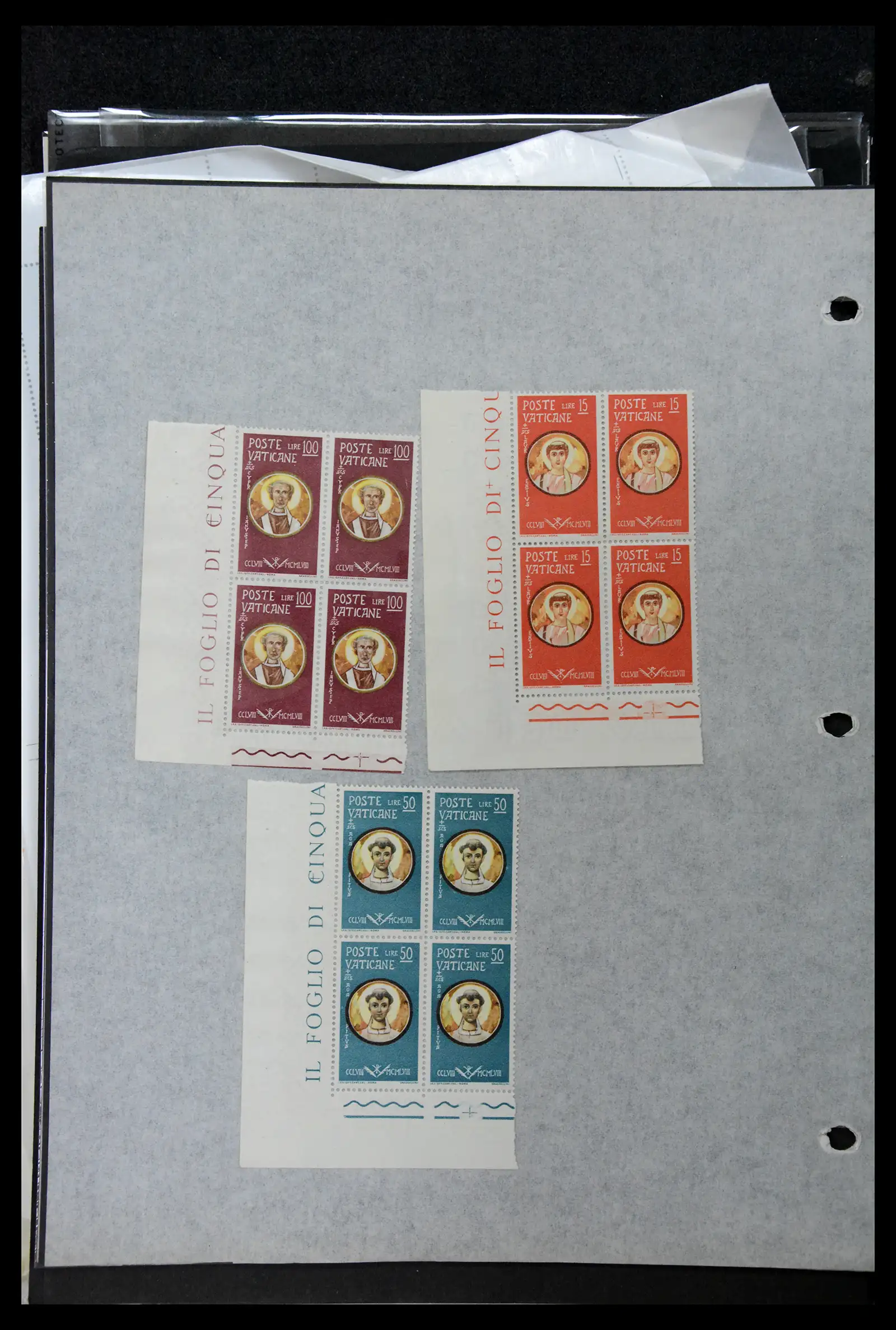 39182 0034 - Stamp collection 39182 Vaticaan 1929-2010.
