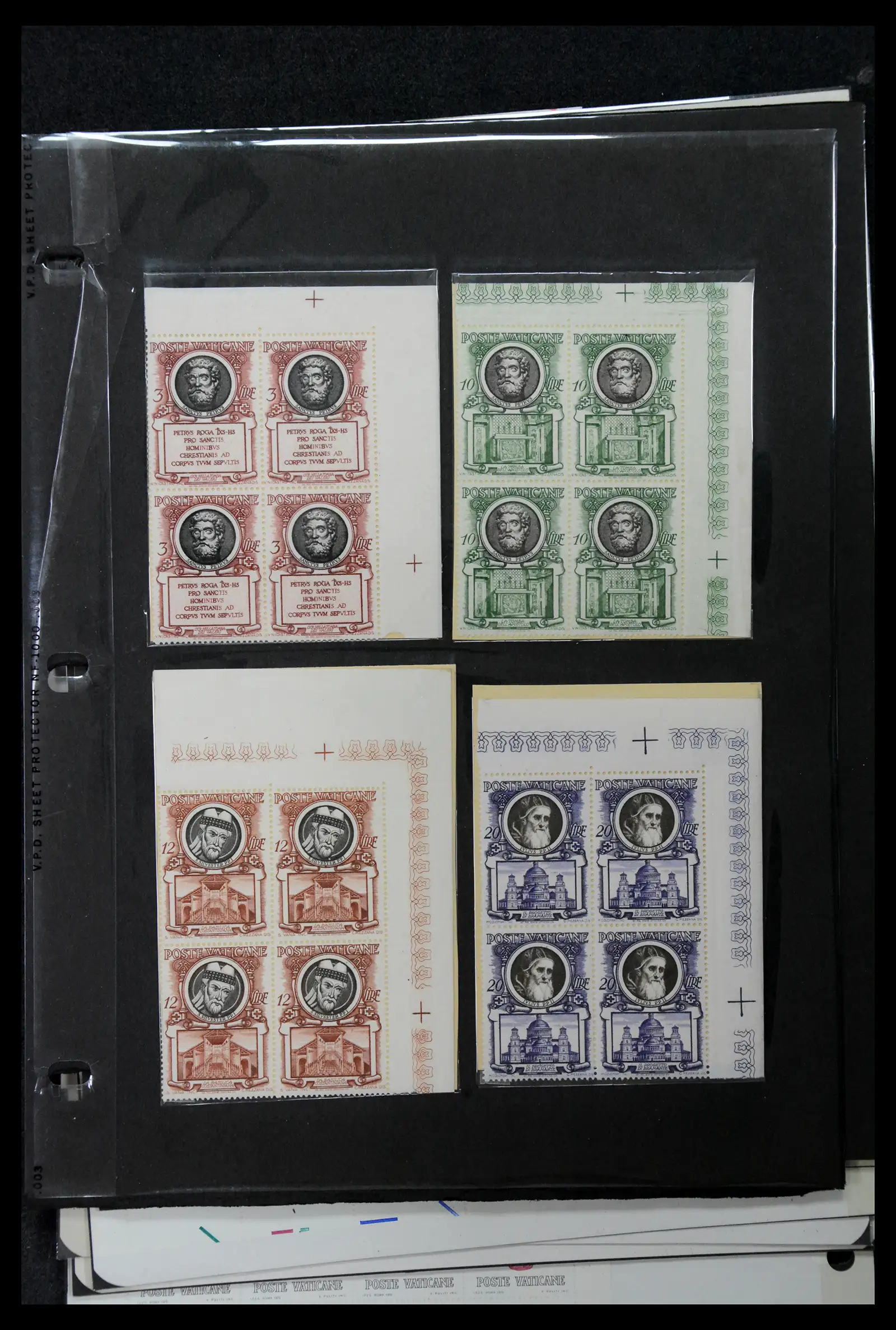 39182 0047 - Stamp collection 39182 Vaticaan 1929-2010.