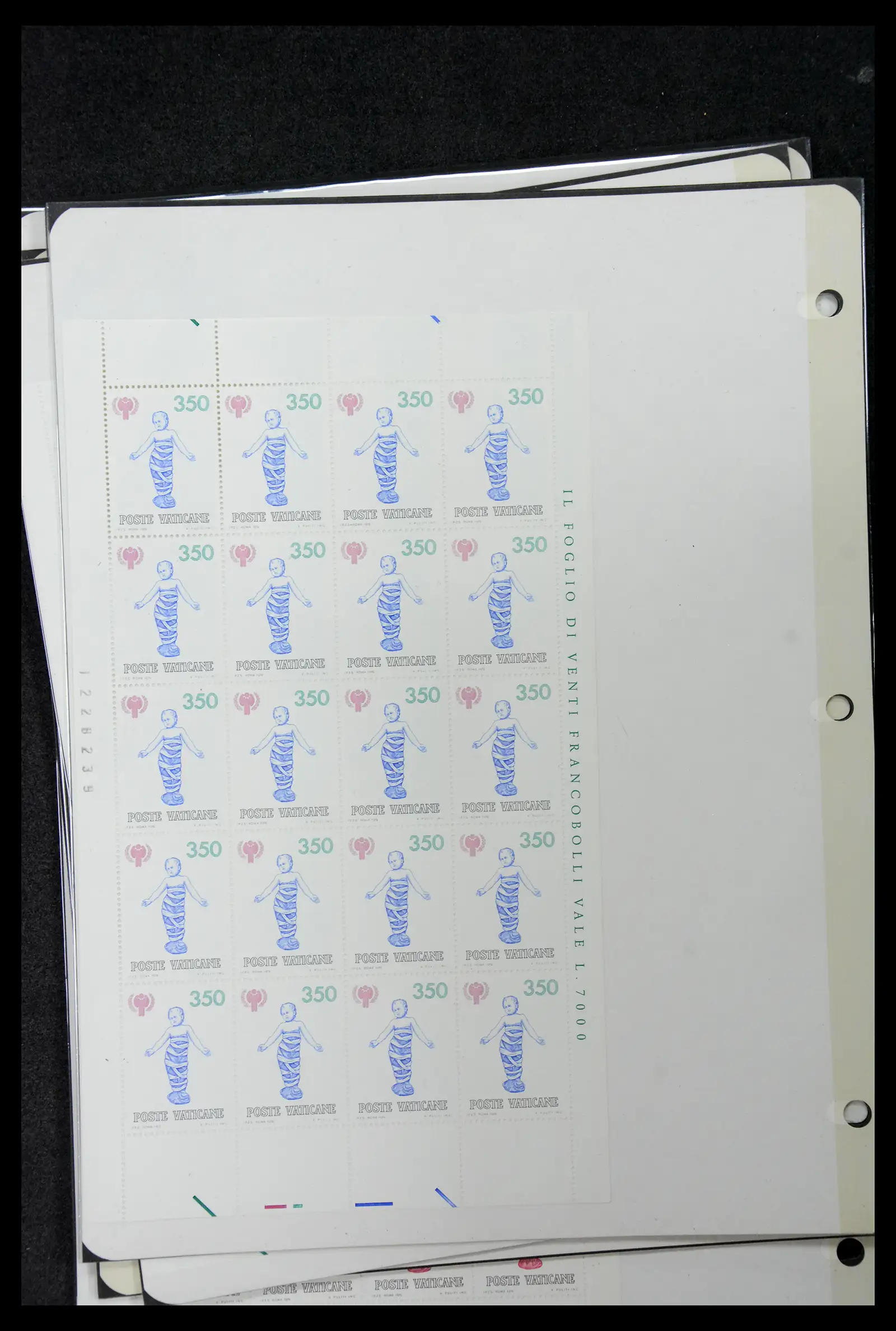 39182 0053 - Stamp collection 39182 Vaticaan 1929-2010.