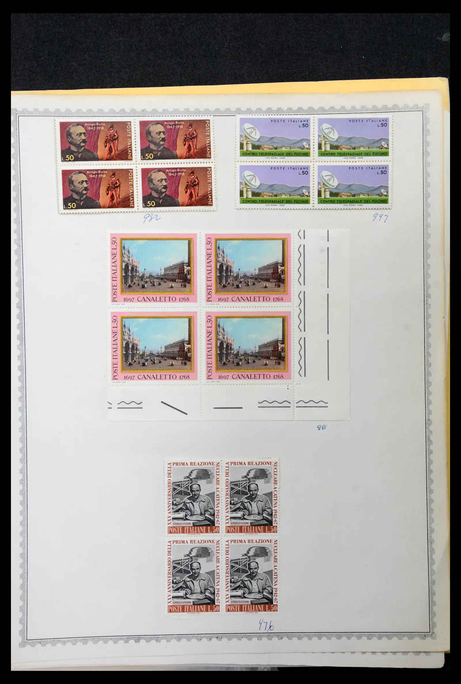 39182 0069 - Stamp collection 39182 Vaticaan 1929-2010.