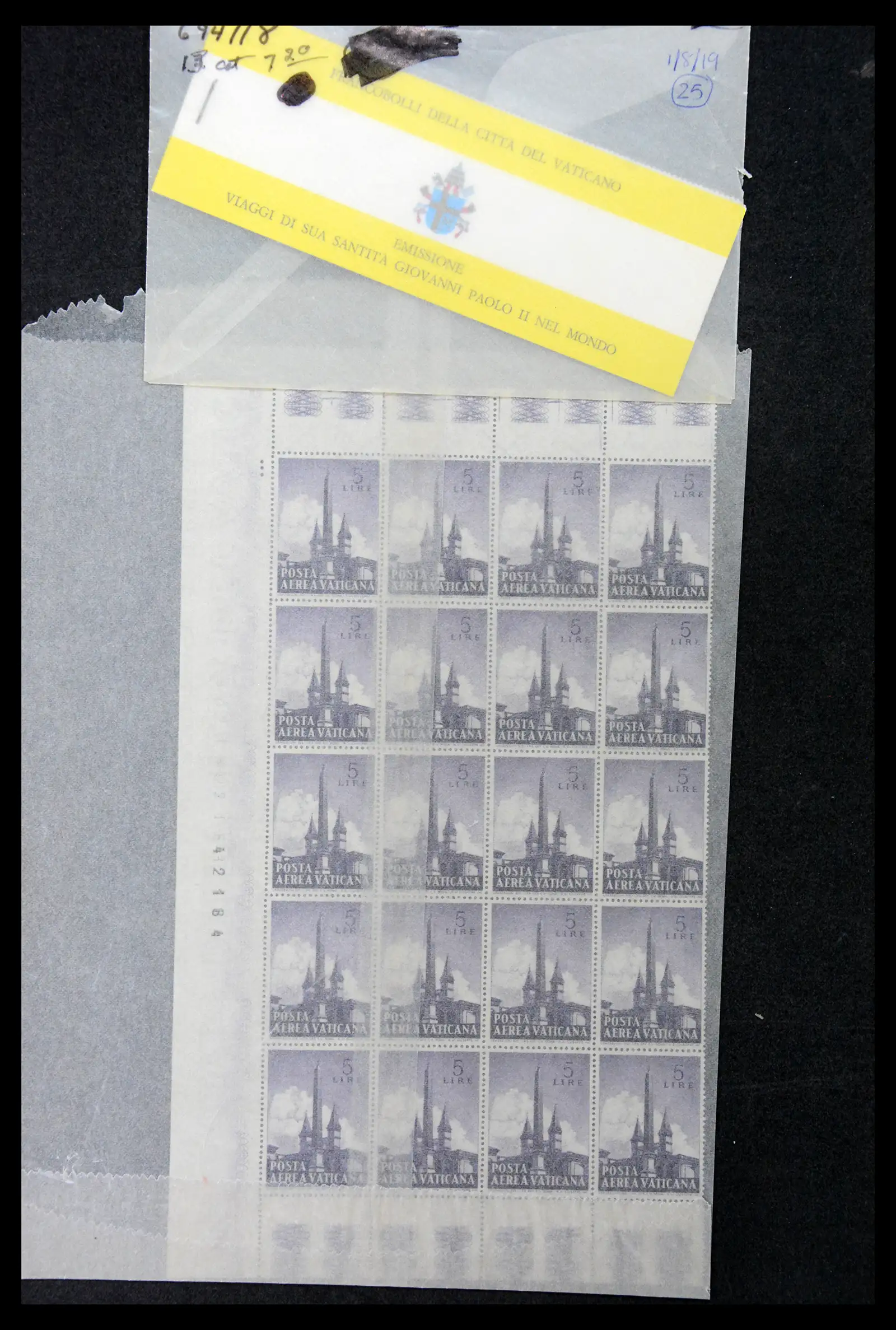 39182 0086 - Stamp collection 39182 Vaticaan 1929-2010.