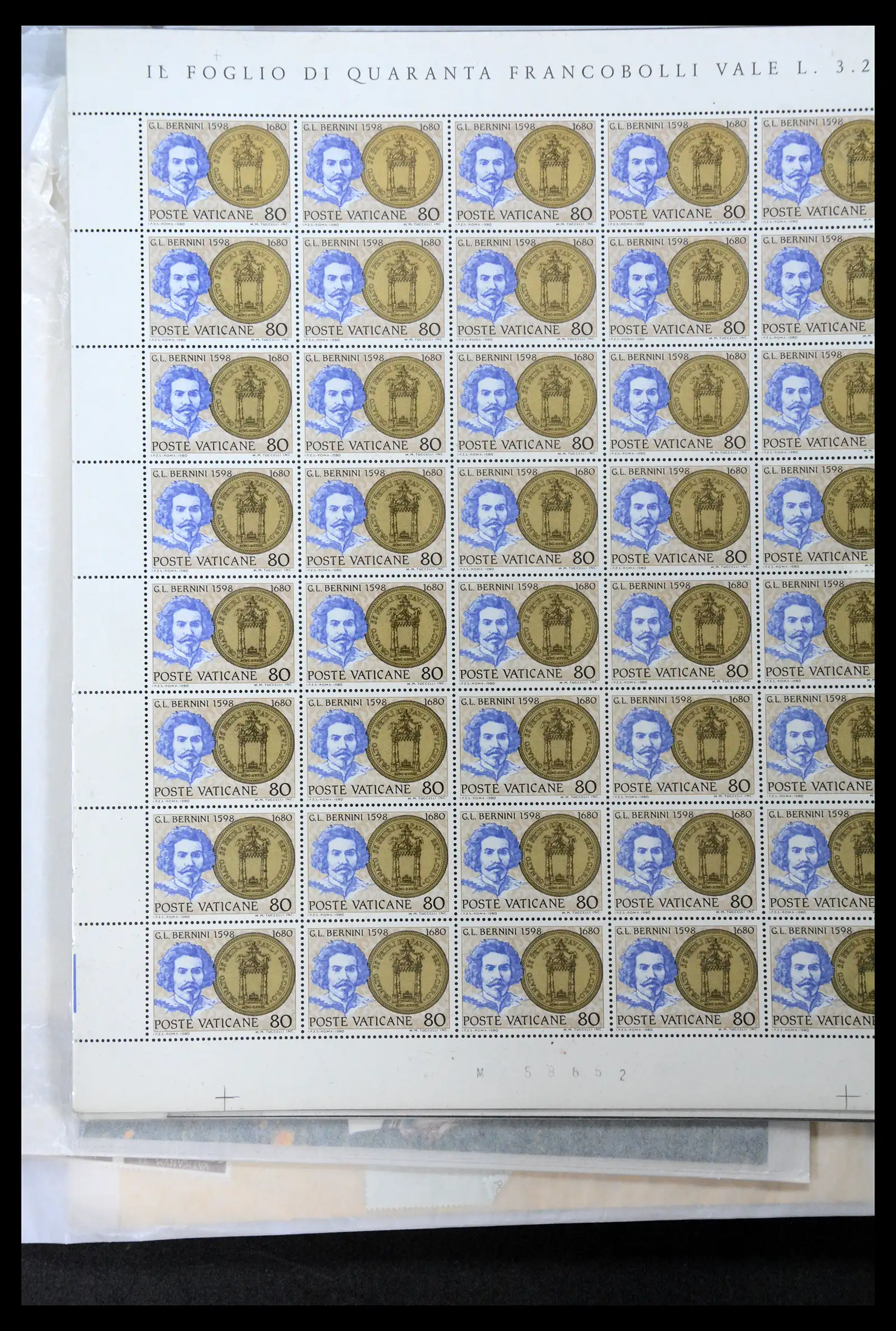 39182 0098 - Stamp collection 39182 Vaticaan 1929-2010.