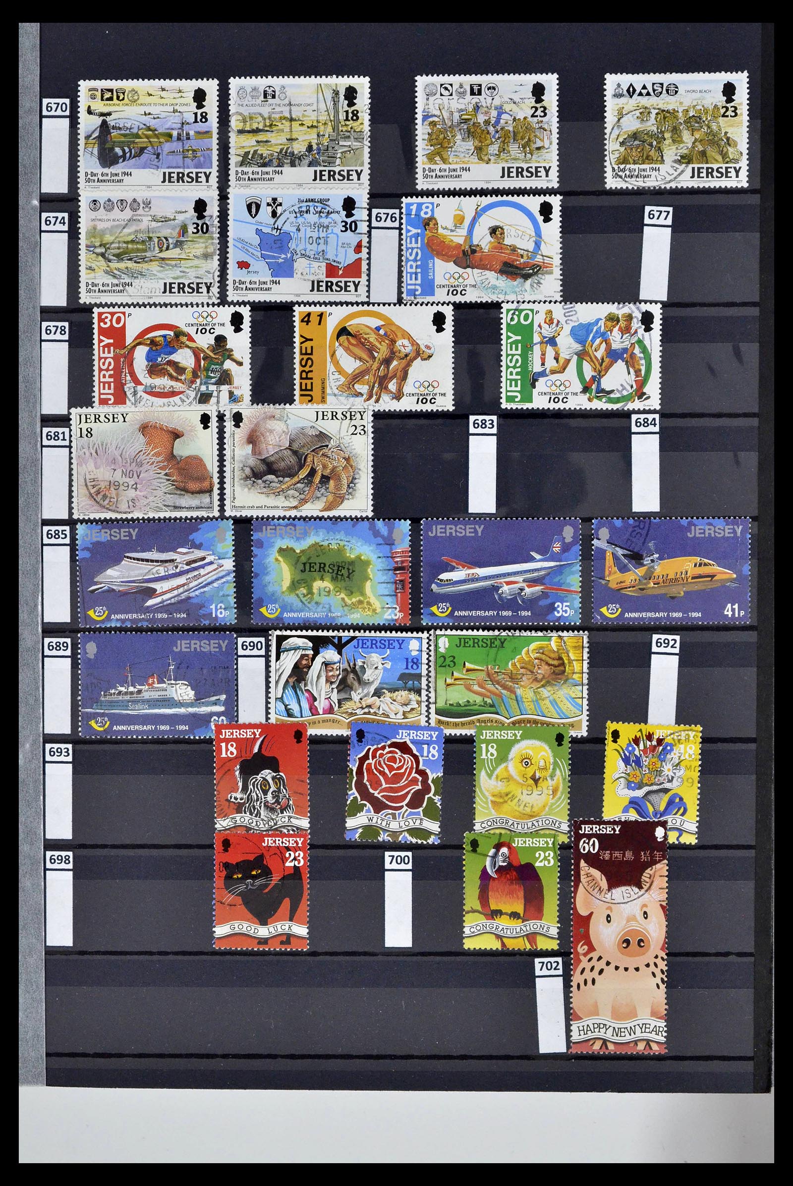 39197 0019 - Postzegelverzameling 39197 Kanaaleilanden 1941-2015.