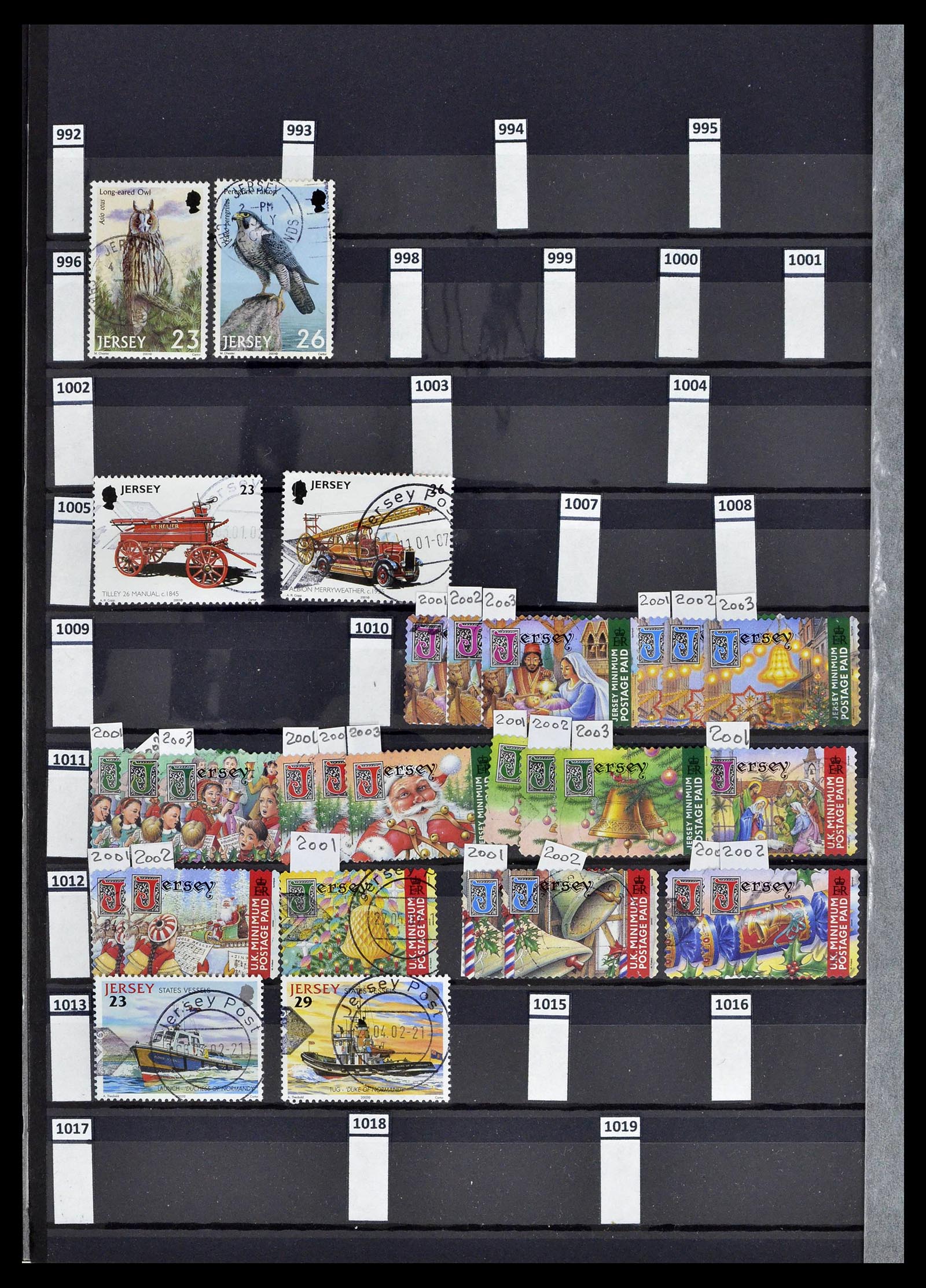 39197 0028 - Postzegelverzameling 39197 Kanaaleilanden 1941-2015.