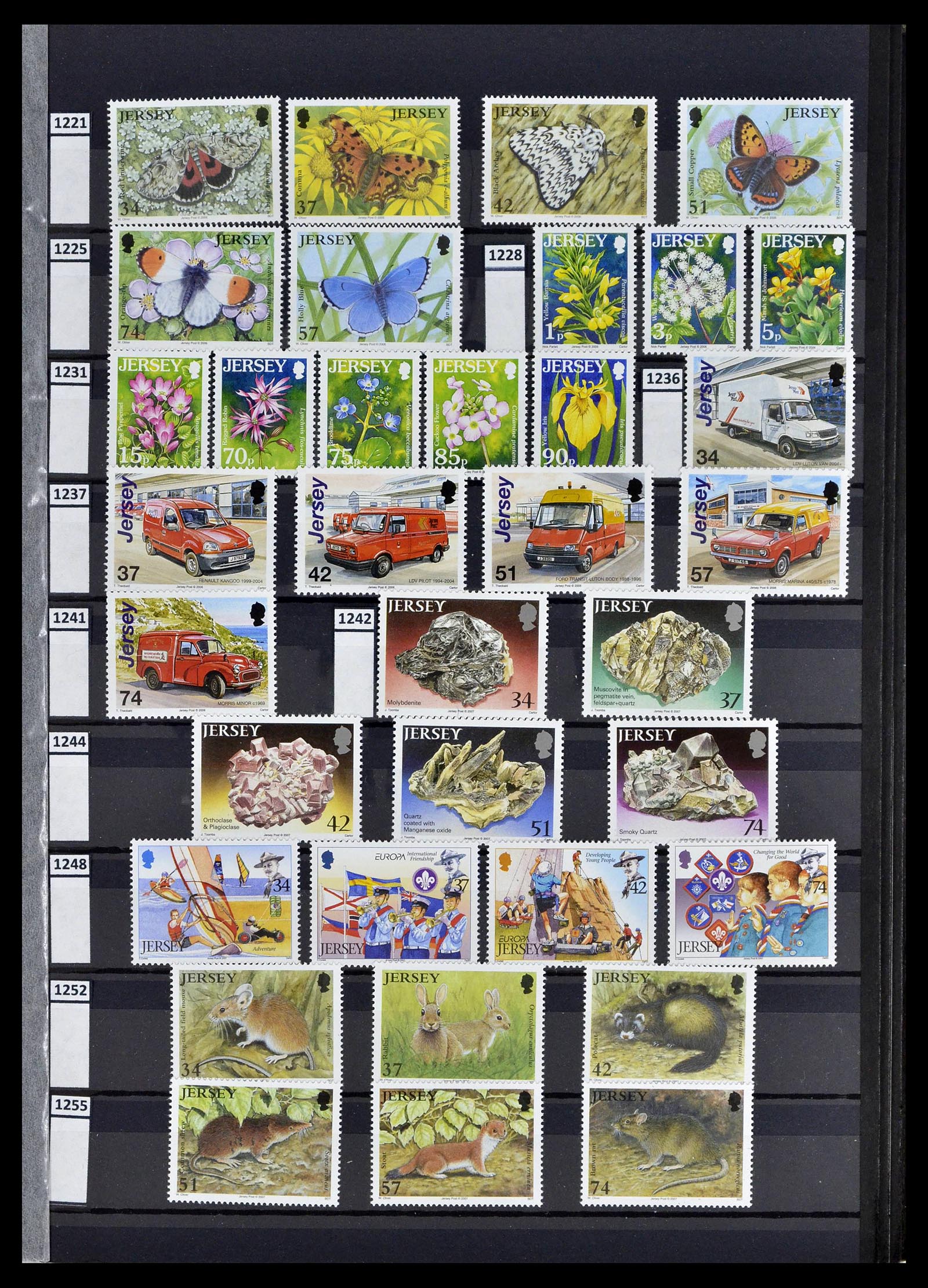 39197 0035 - Postzegelverzameling 39197 Kanaaleilanden 1941-2015.
