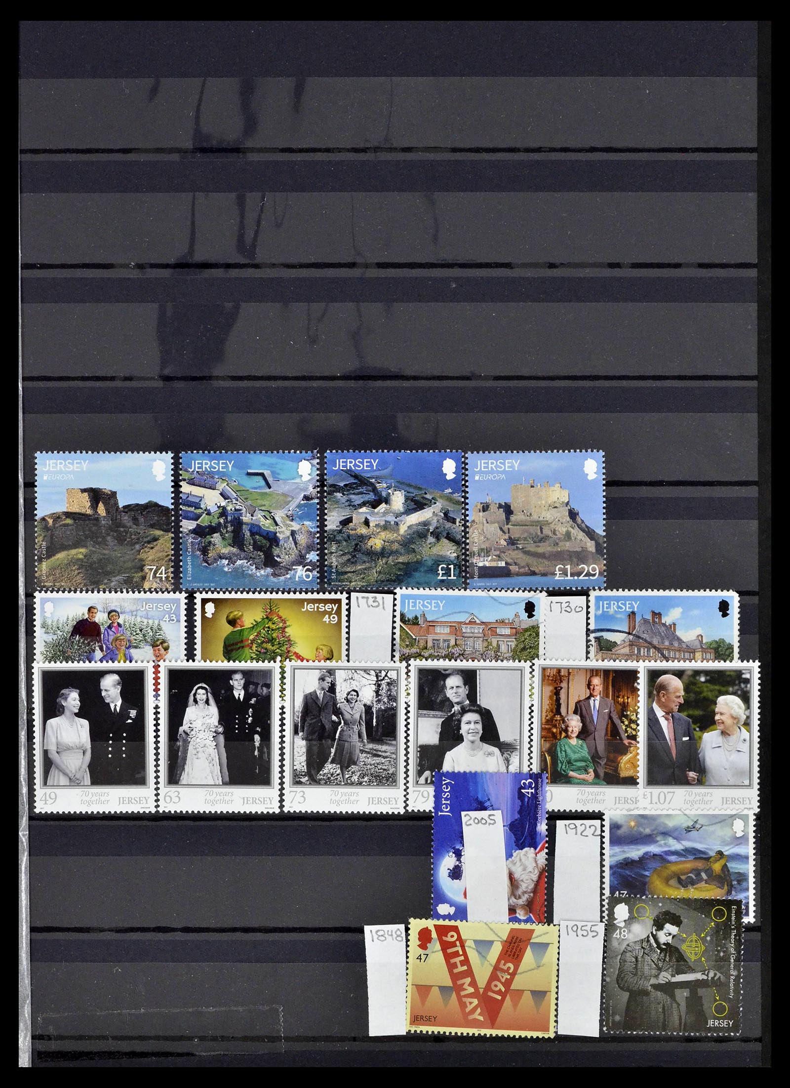39197 0049 - Postzegelverzameling 39197 Kanaaleilanden 1941-2015.