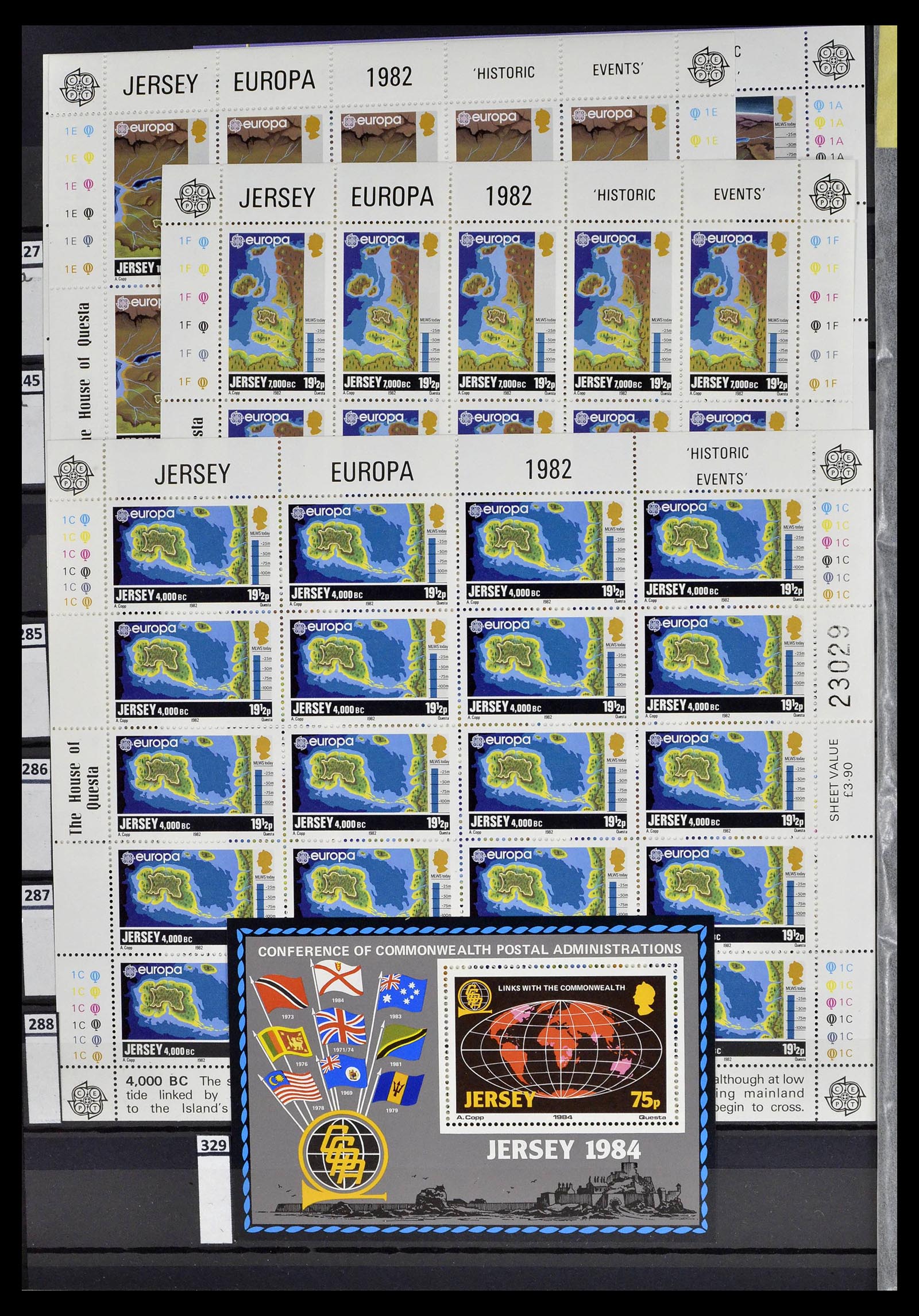 39197 0050 - Postzegelverzameling 39197 Kanaaleilanden 1941-2015.
