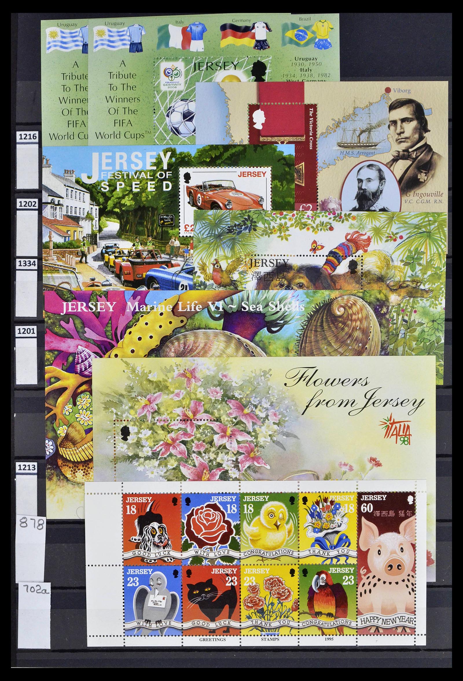 39197 0054 - Postzegelverzameling 39197 Kanaaleilanden 1941-2015.