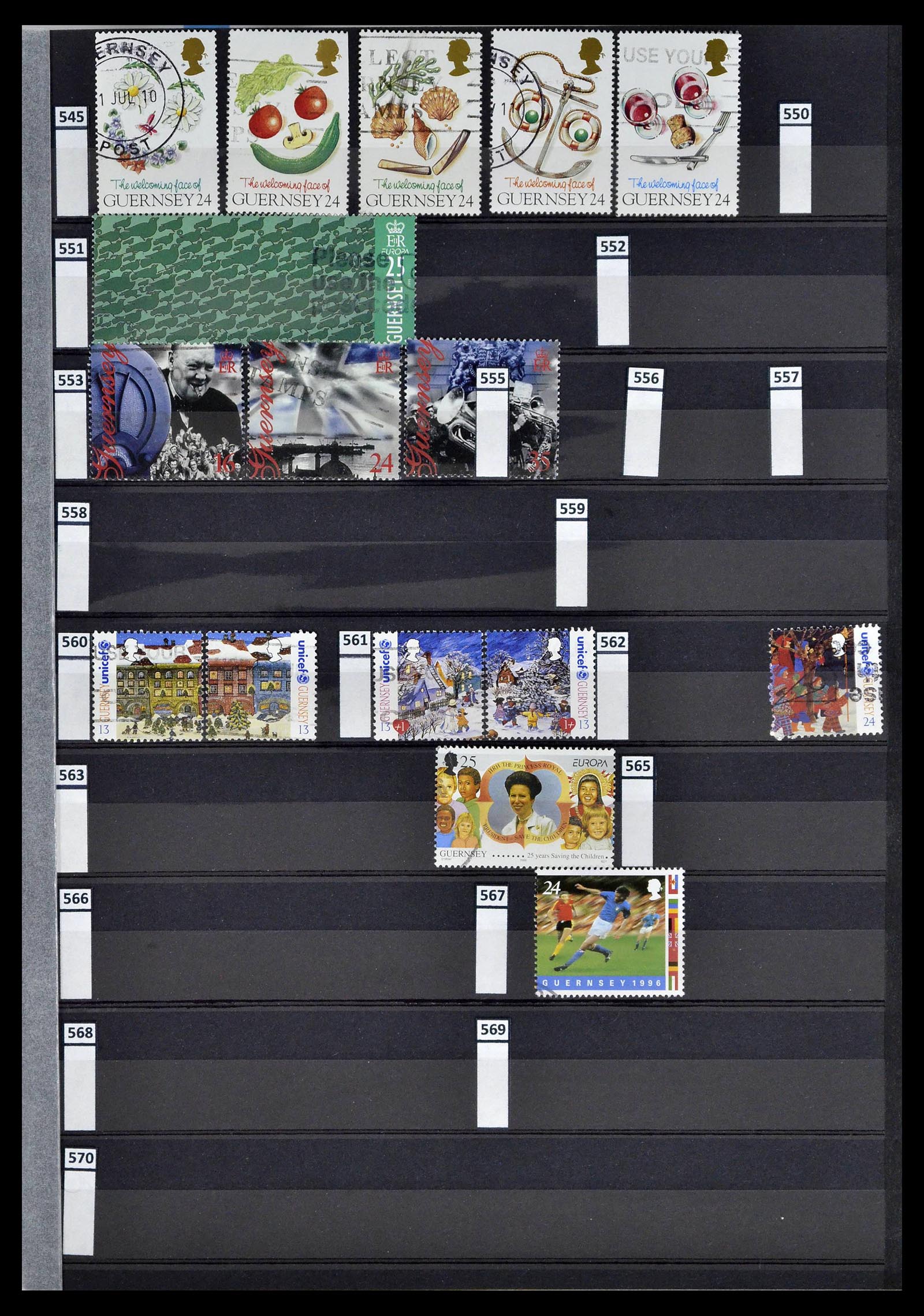39197 0073 - Postzegelverzameling 39197 Kanaaleilanden 1941-2015.