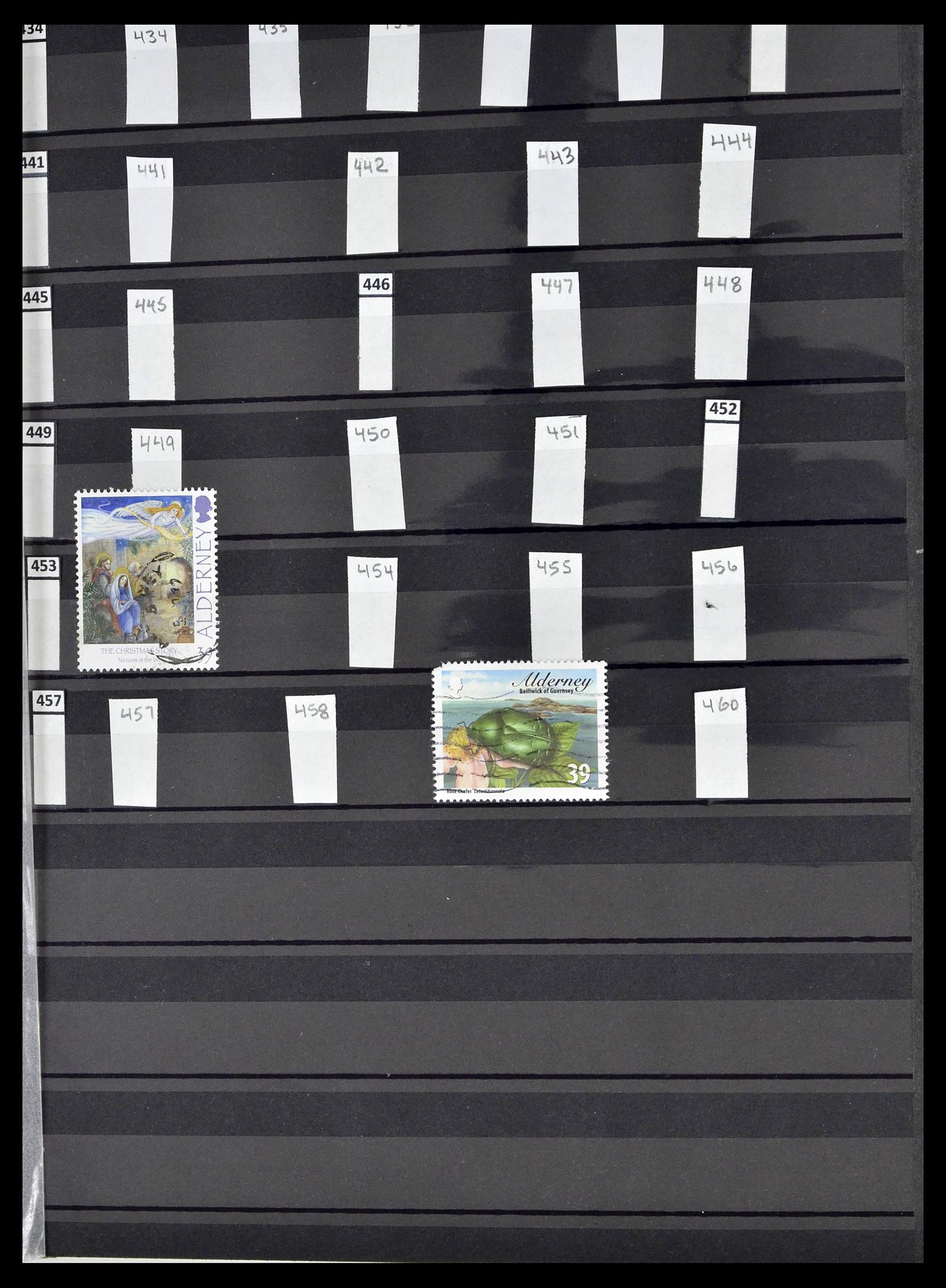 39197 0165 - Postzegelverzameling 39197 Kanaaleilanden 1941-2015.