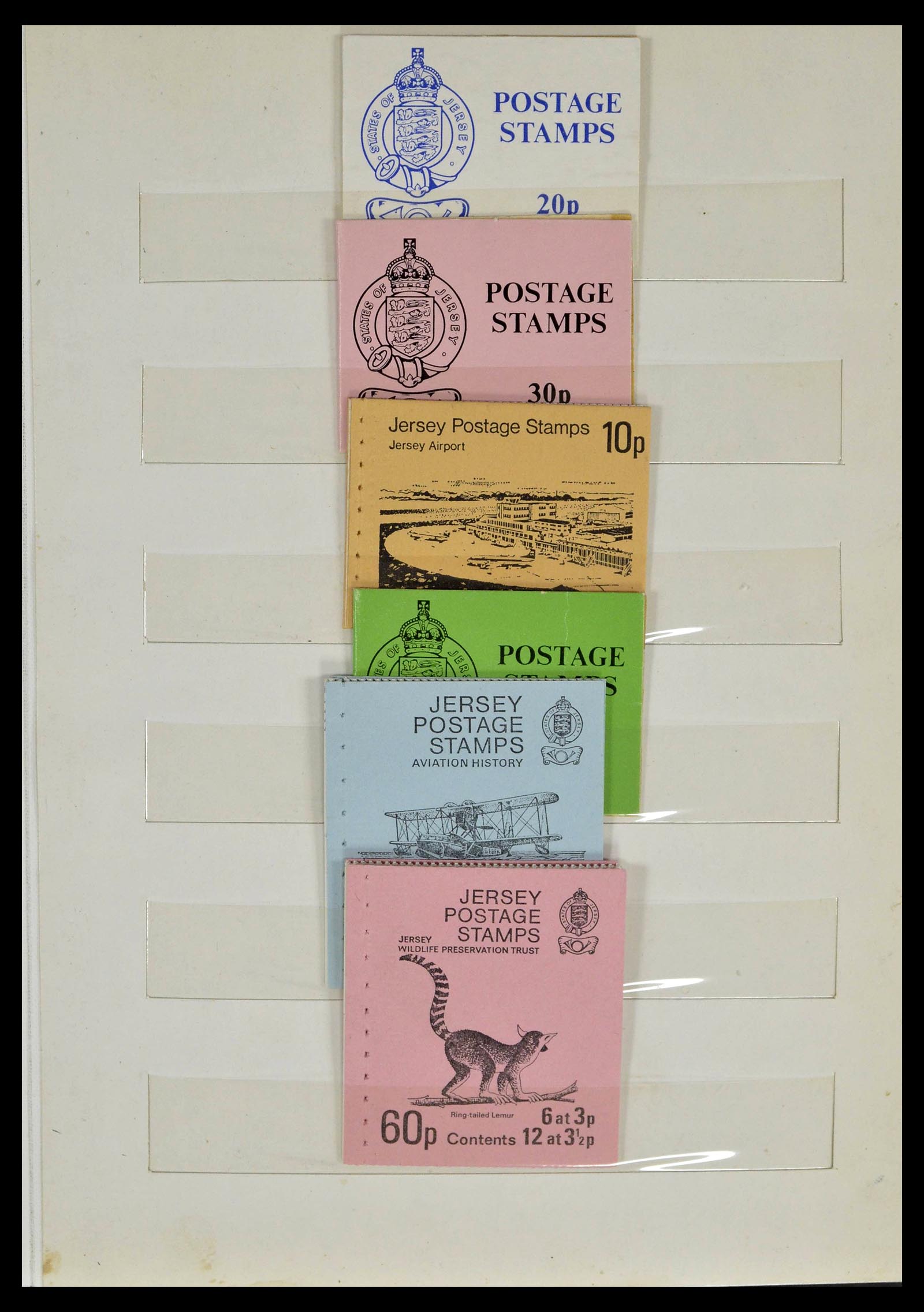 39197 0181 - Postzegelverzameling 39197 Kanaaleilanden 1941-2015.