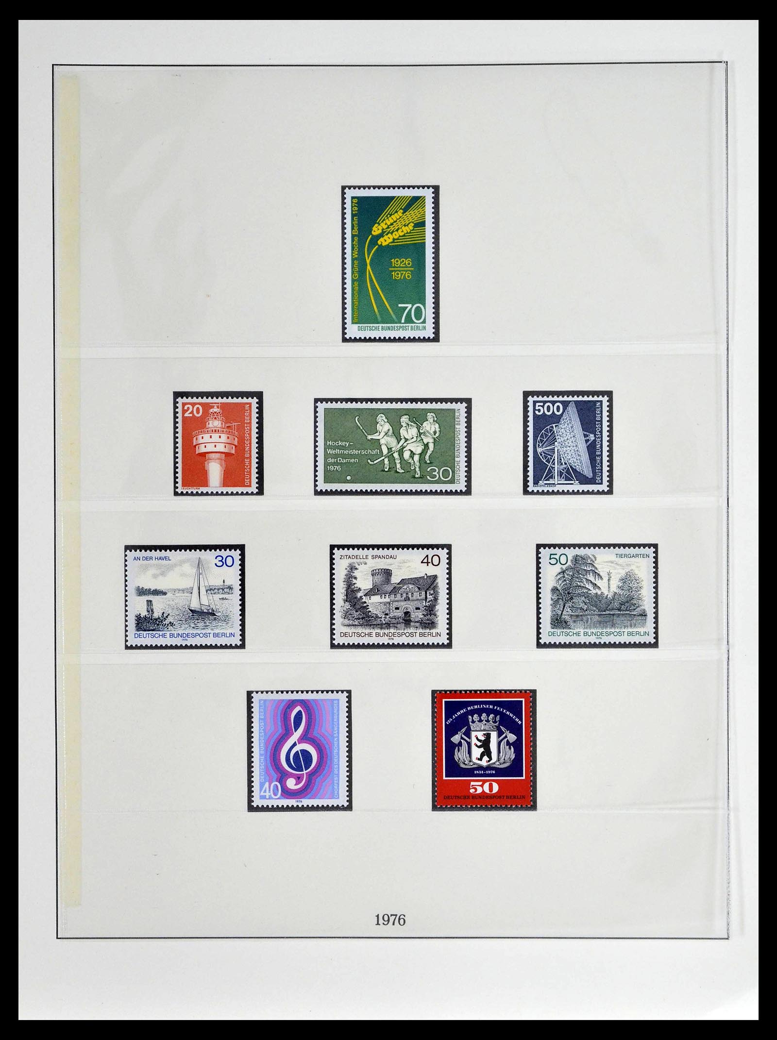 39218 0049 - Stamp collection 39218 Berlin 1948-1979.