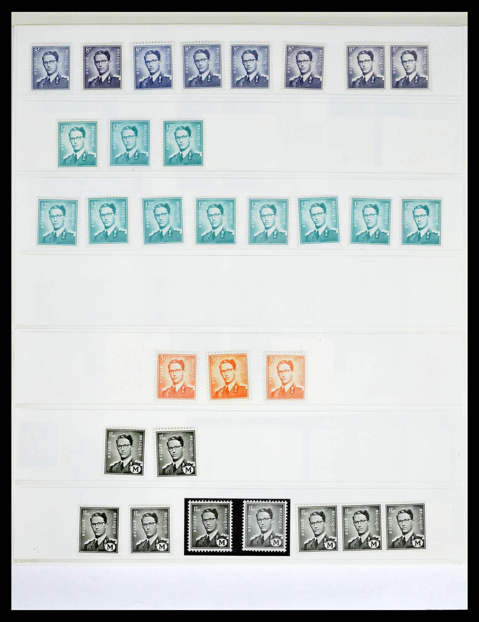 39229 0026 - Stamp collection 39229 Belgium Boudewijn with glasses 1952-1975.