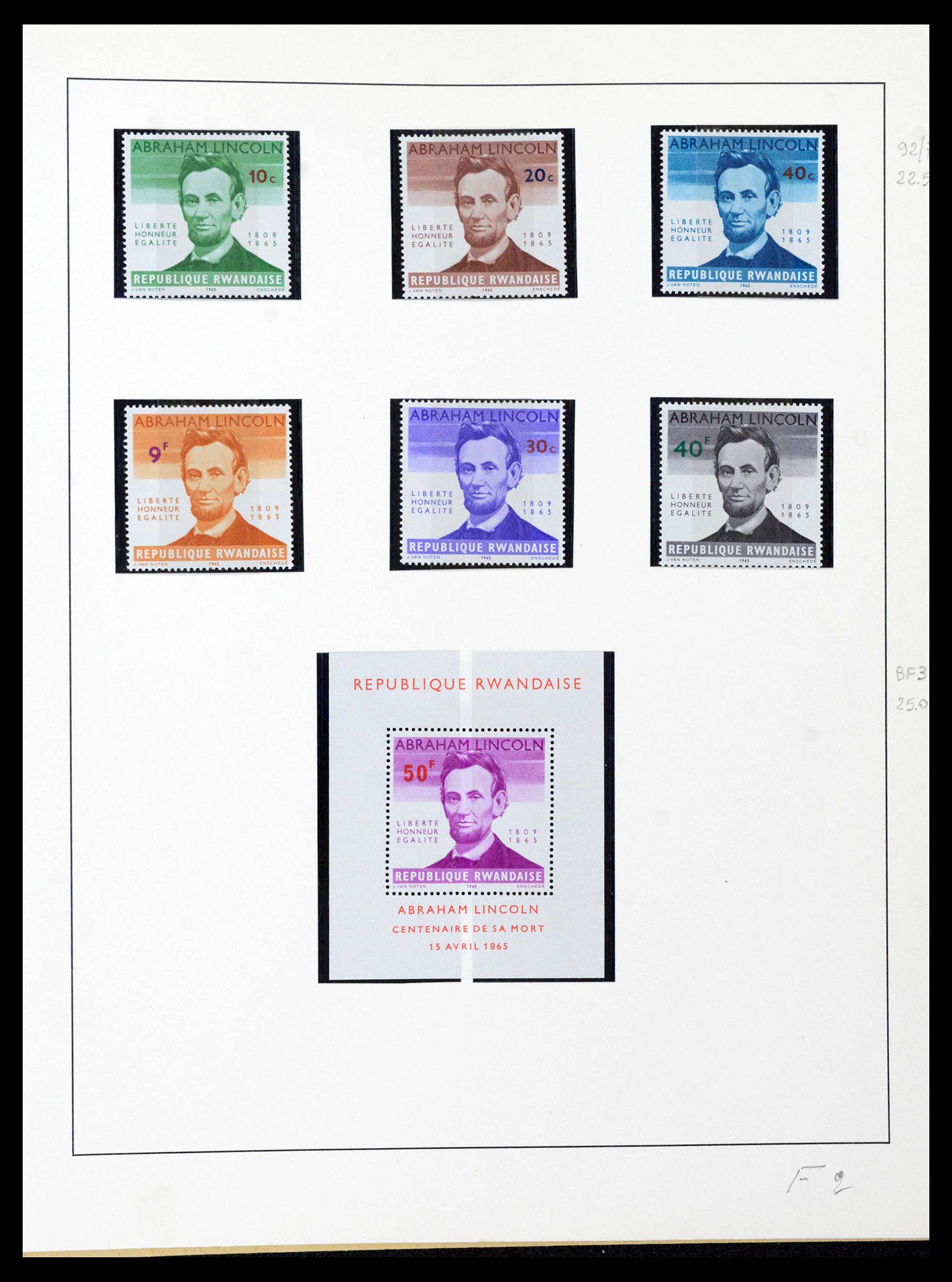 39241 0045 - Postzegelverzameling 39241 Motief Vrede 1950-1980.