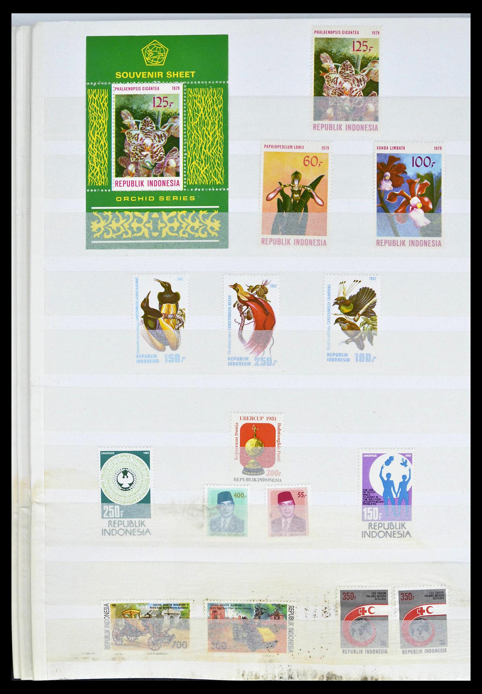 39244 0035 - Postzegelverzameling 39244 Indonesië 1950-2003.