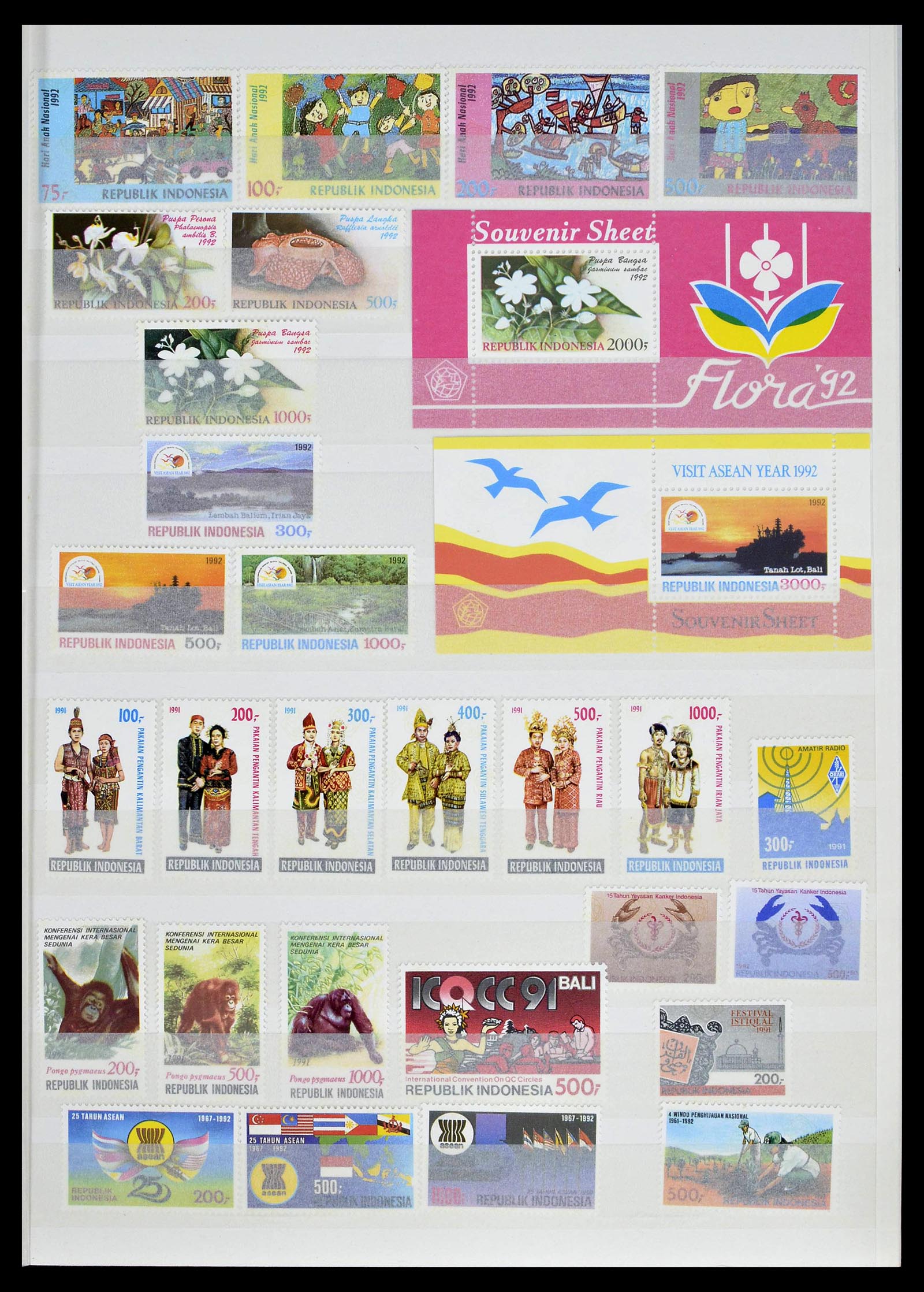 39244 0048 - Postzegelverzameling 39244 Indonesië 1950-2003.