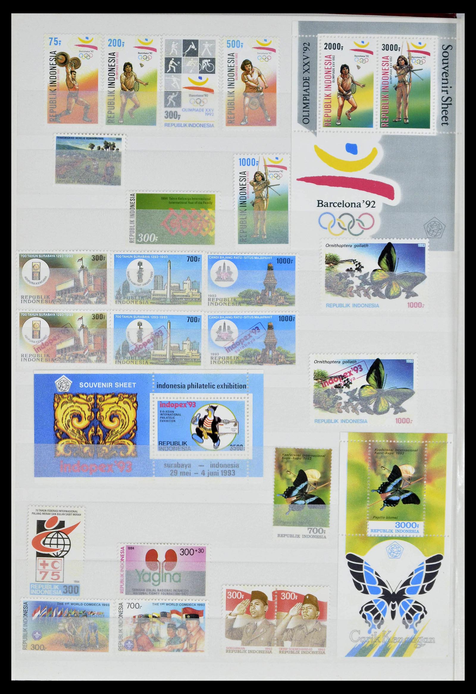 39244 0049 - Postzegelverzameling 39244 Indonesië 1950-2003.