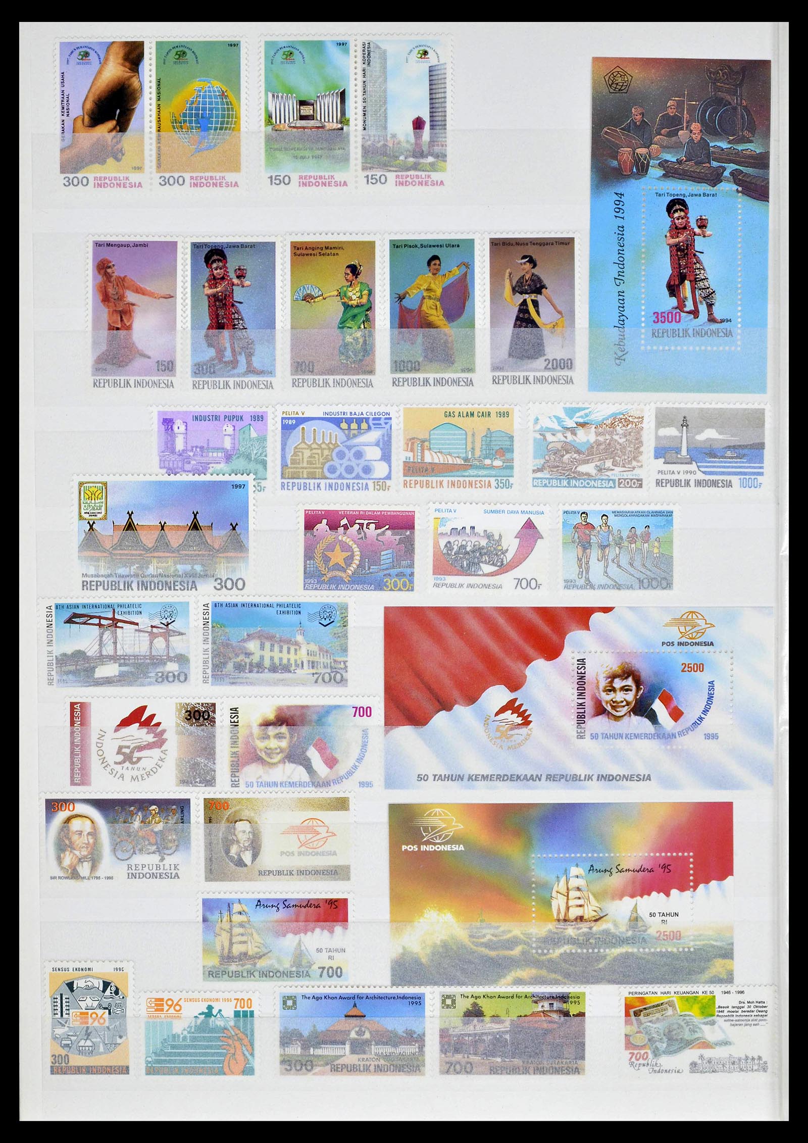 39244 0053 - Postzegelverzameling 39244 Indonesië 1950-2003.