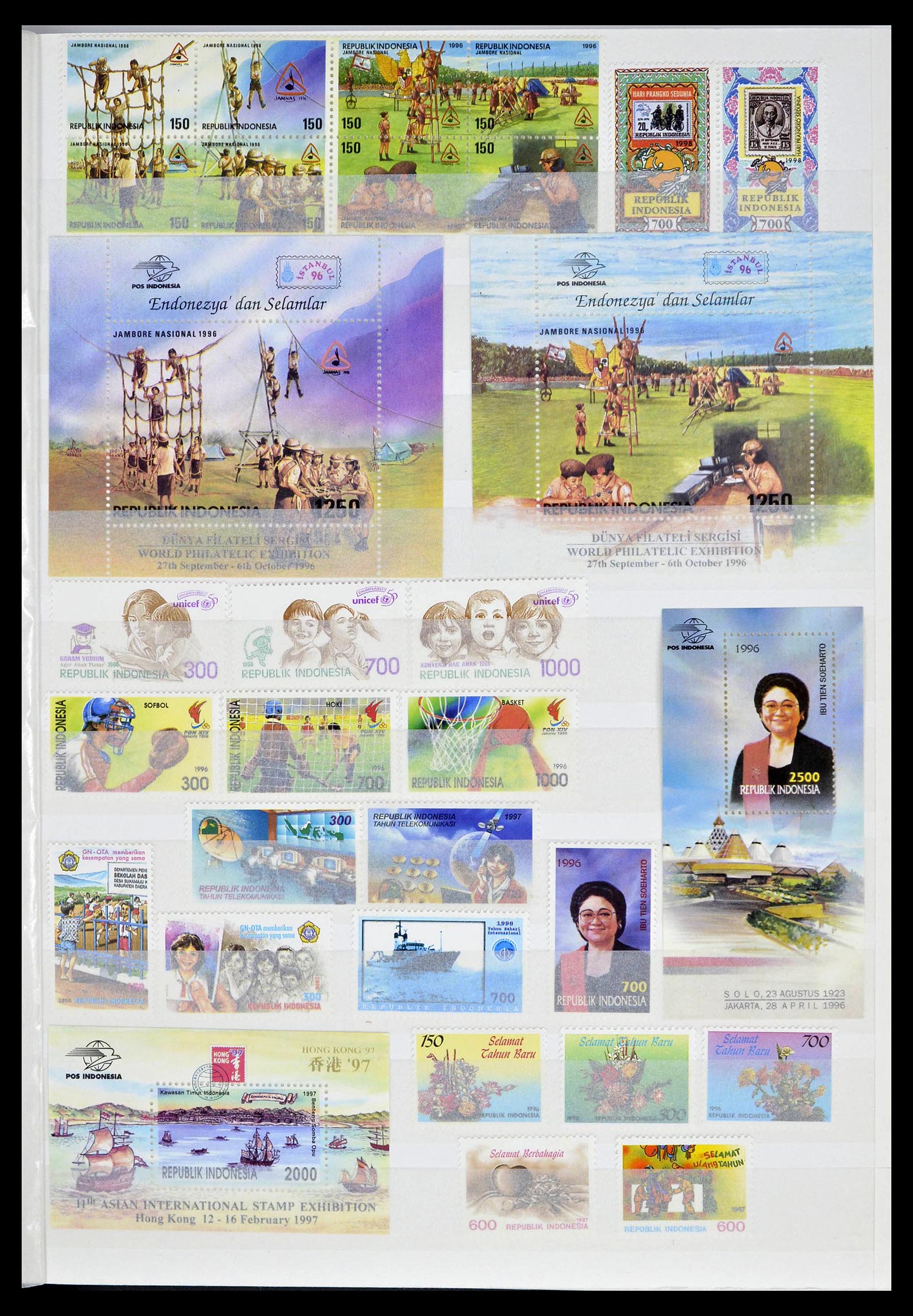 39244 0056 - Postzegelverzameling 39244 Indonesië 1950-2003.