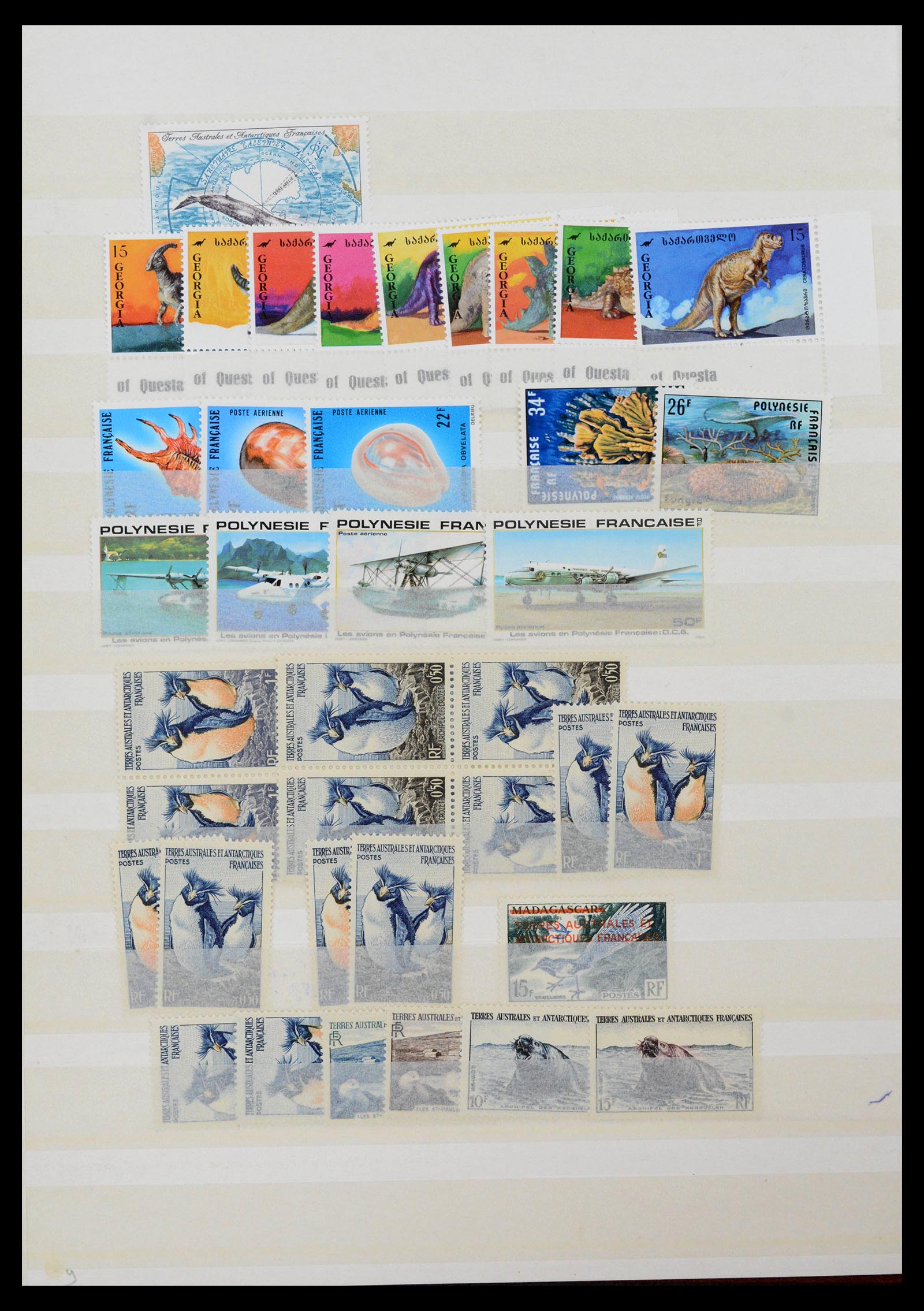 39248 0004 - Stamp collection 39248 TAAF MNH and MH.