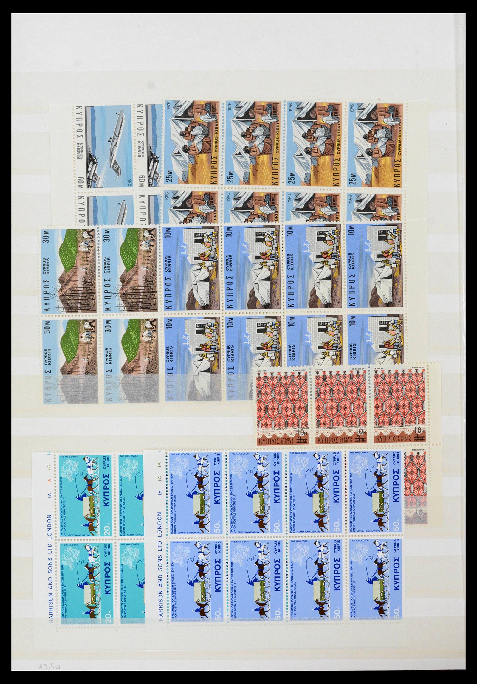39248 0012 - Stamp collection 39248 TAAF MNH and MH.