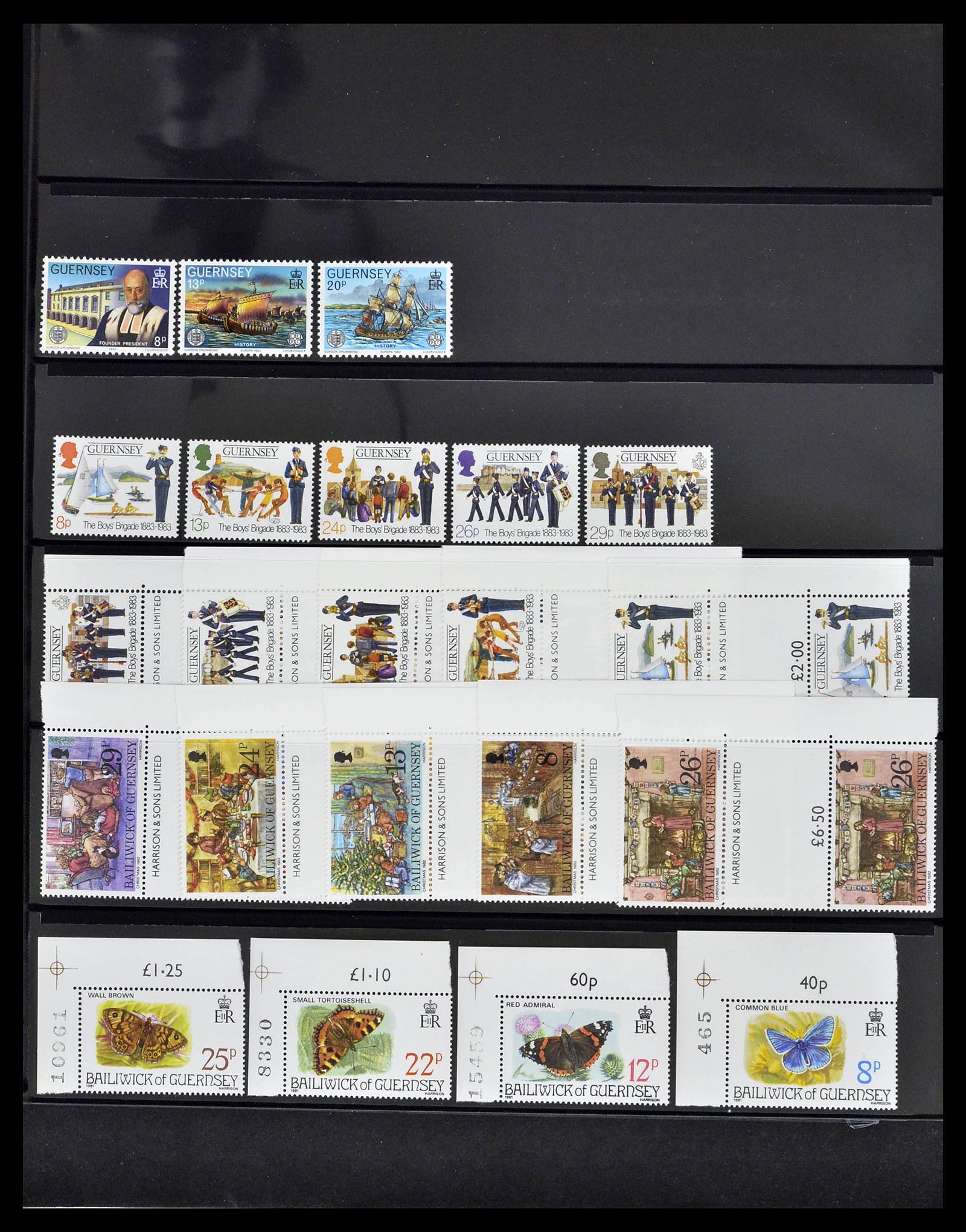39273 0098 - Postzegelverzameling 39273 Kanaaleilanden 1941-1982.