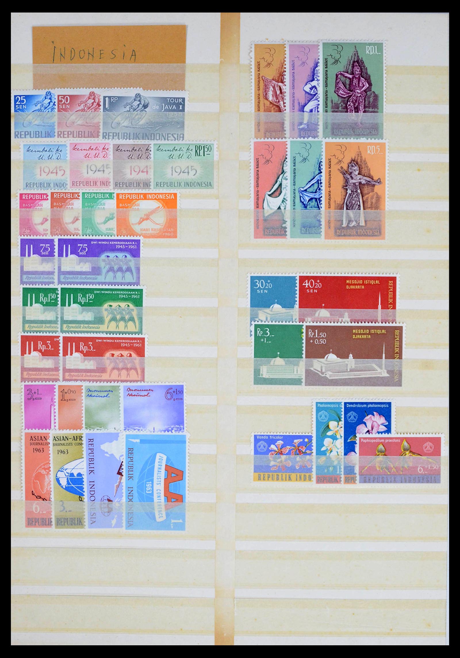 39341 0063 - Stamp collection 39341 Netherlands sorting lot 1890-1960.