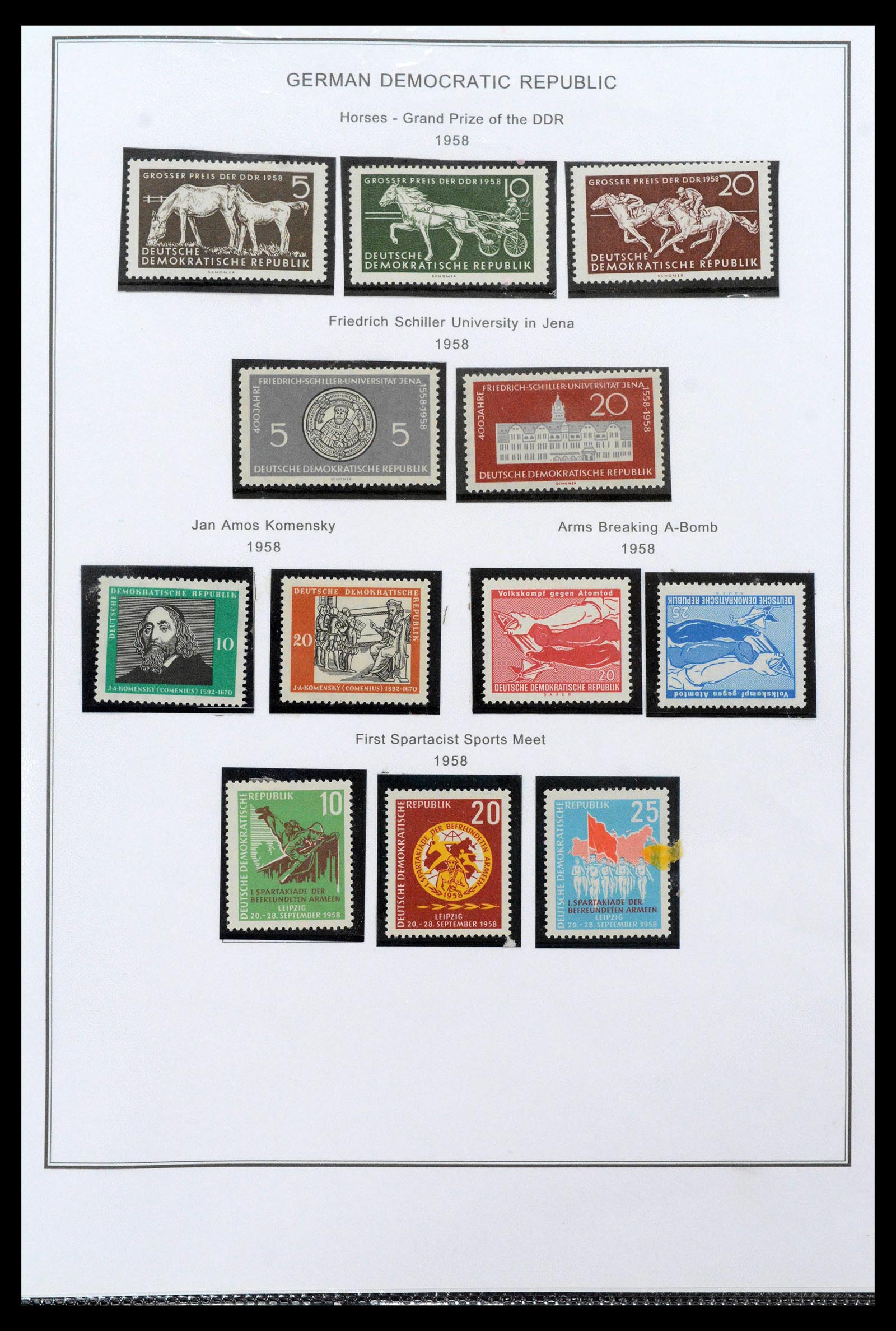 39351 0033 - Stamp collection 39351 GDR 1949-1990.