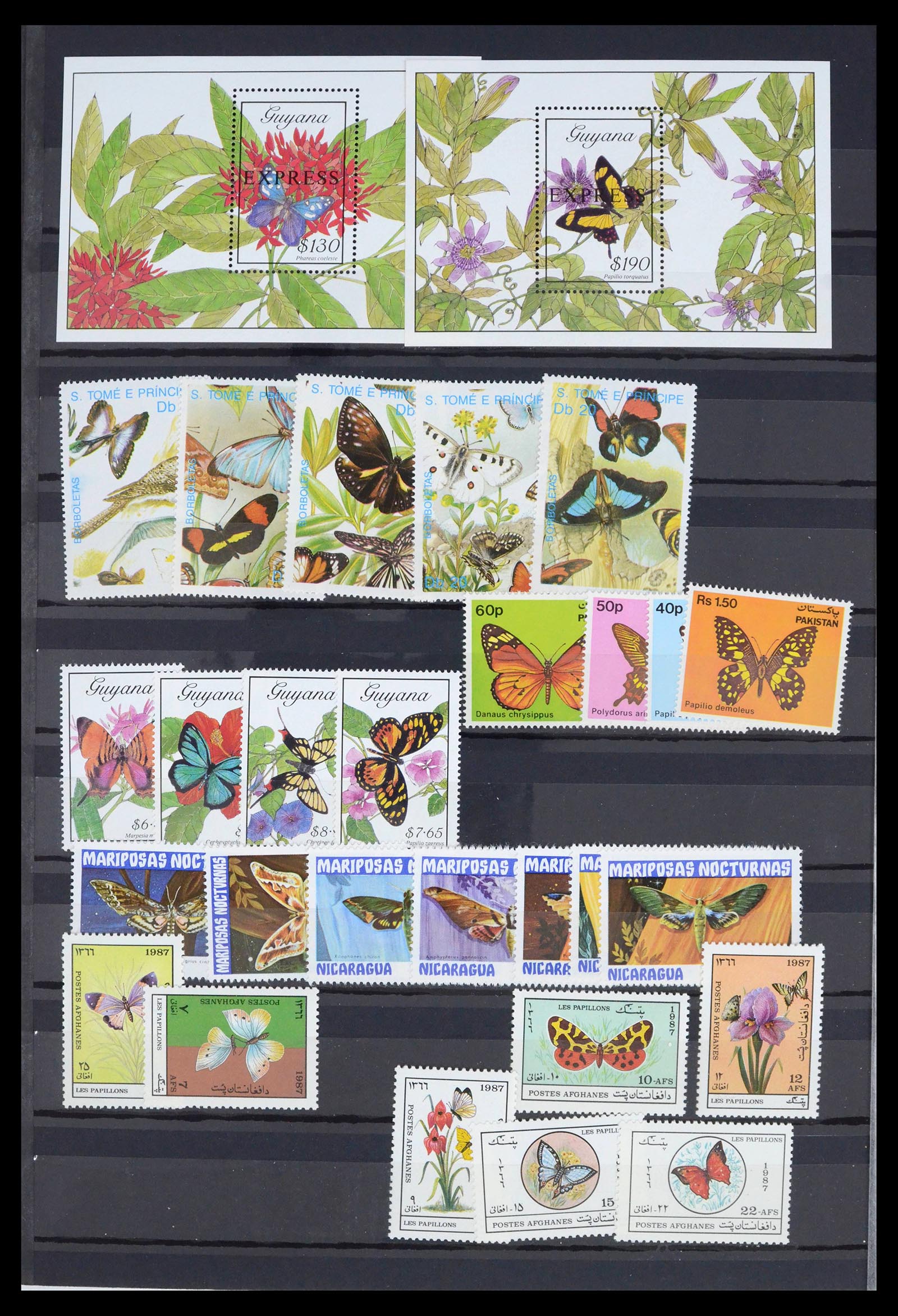 39446 0006 - Postzegelverzameling 39446 Motief vlinders 1960-2000.