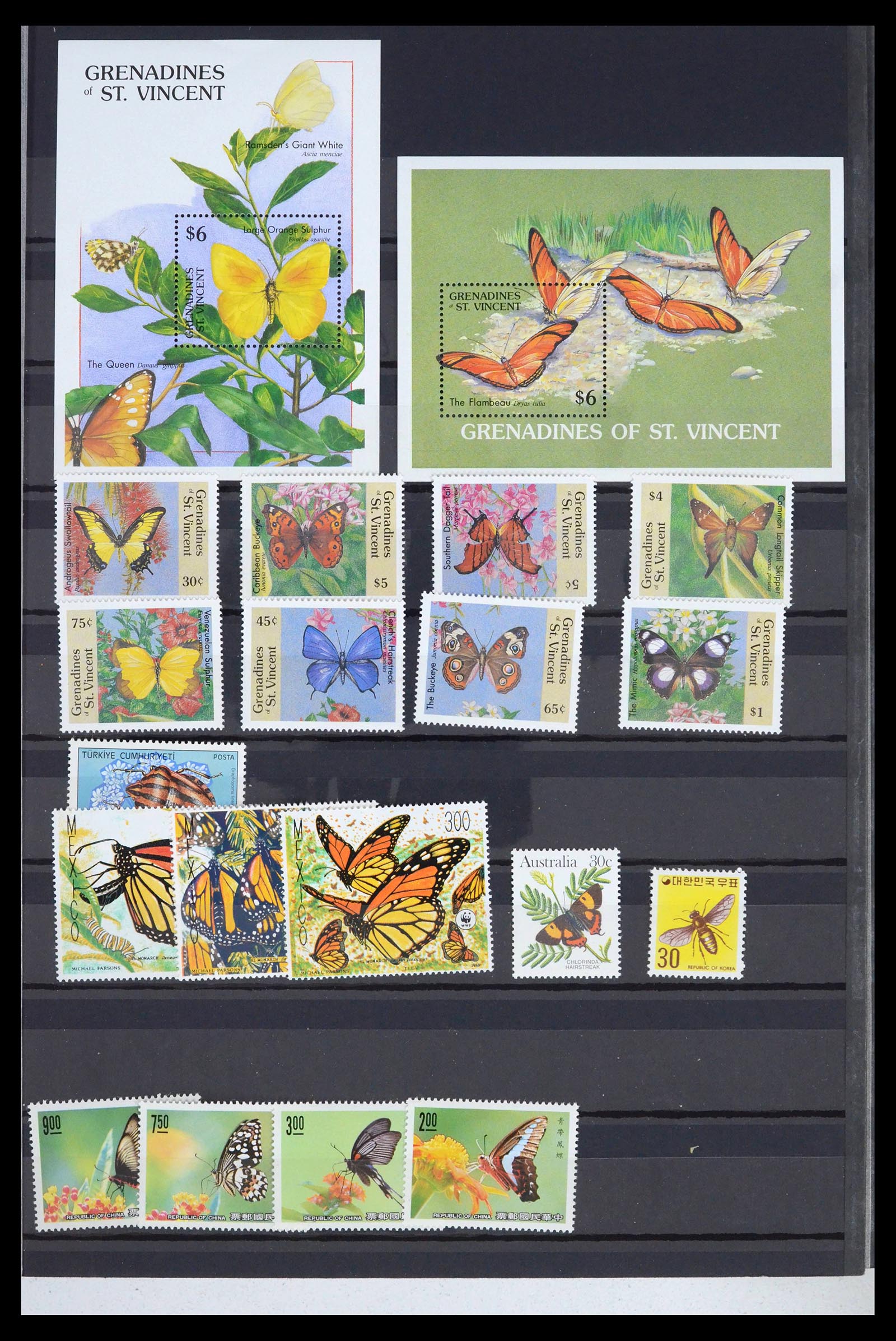 39446 0007 - Postzegelverzameling 39446 Motief vlinders 1960-2000.