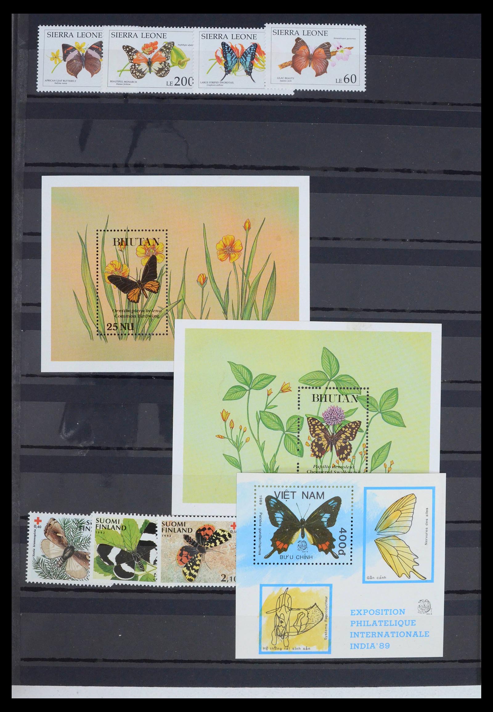39446 0012 - Postzegelverzameling 39446 Motief vlinders 1960-2000.