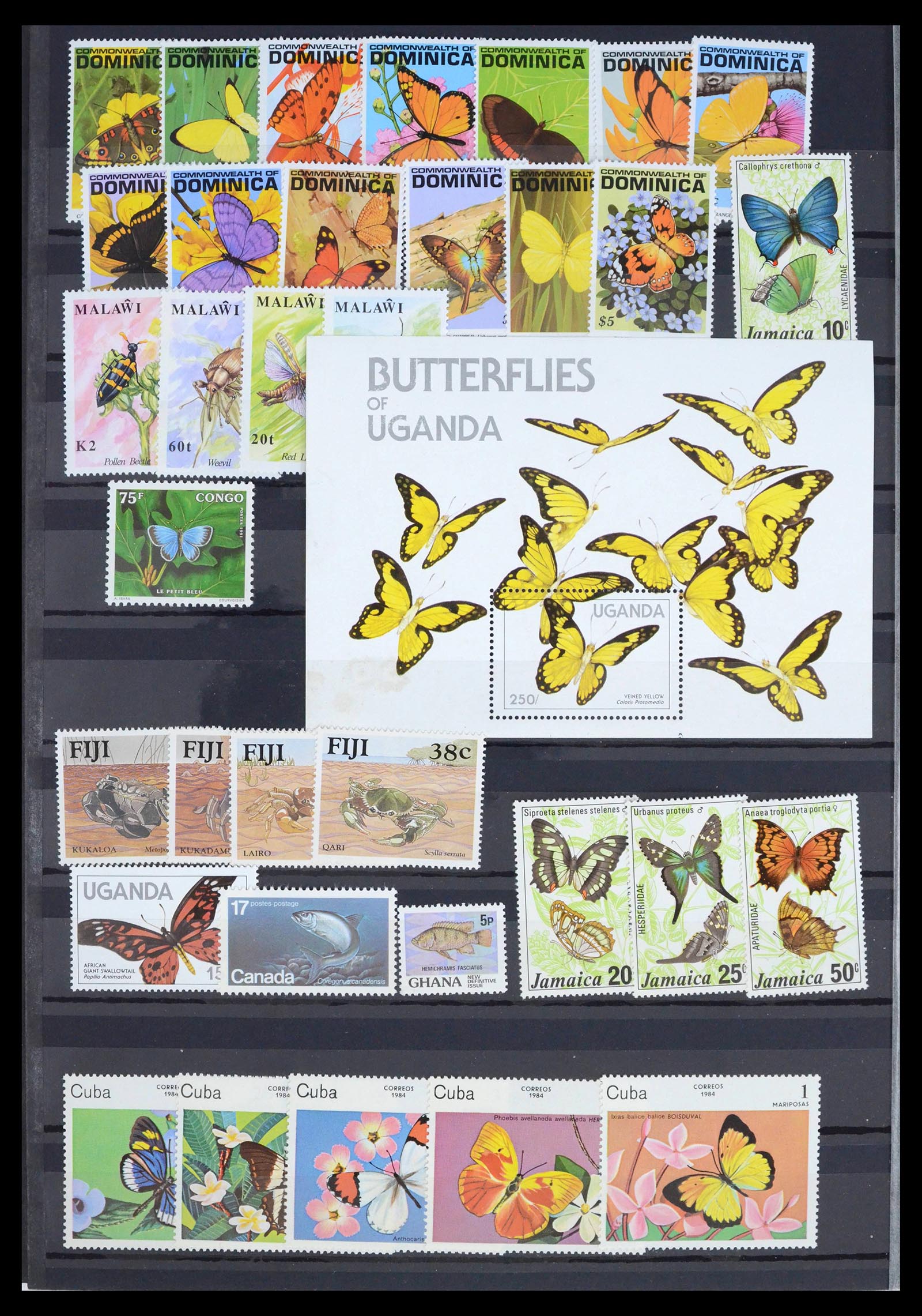 39446 0018 - Postzegelverzameling 39446 Motief vlinders 1960-2000.