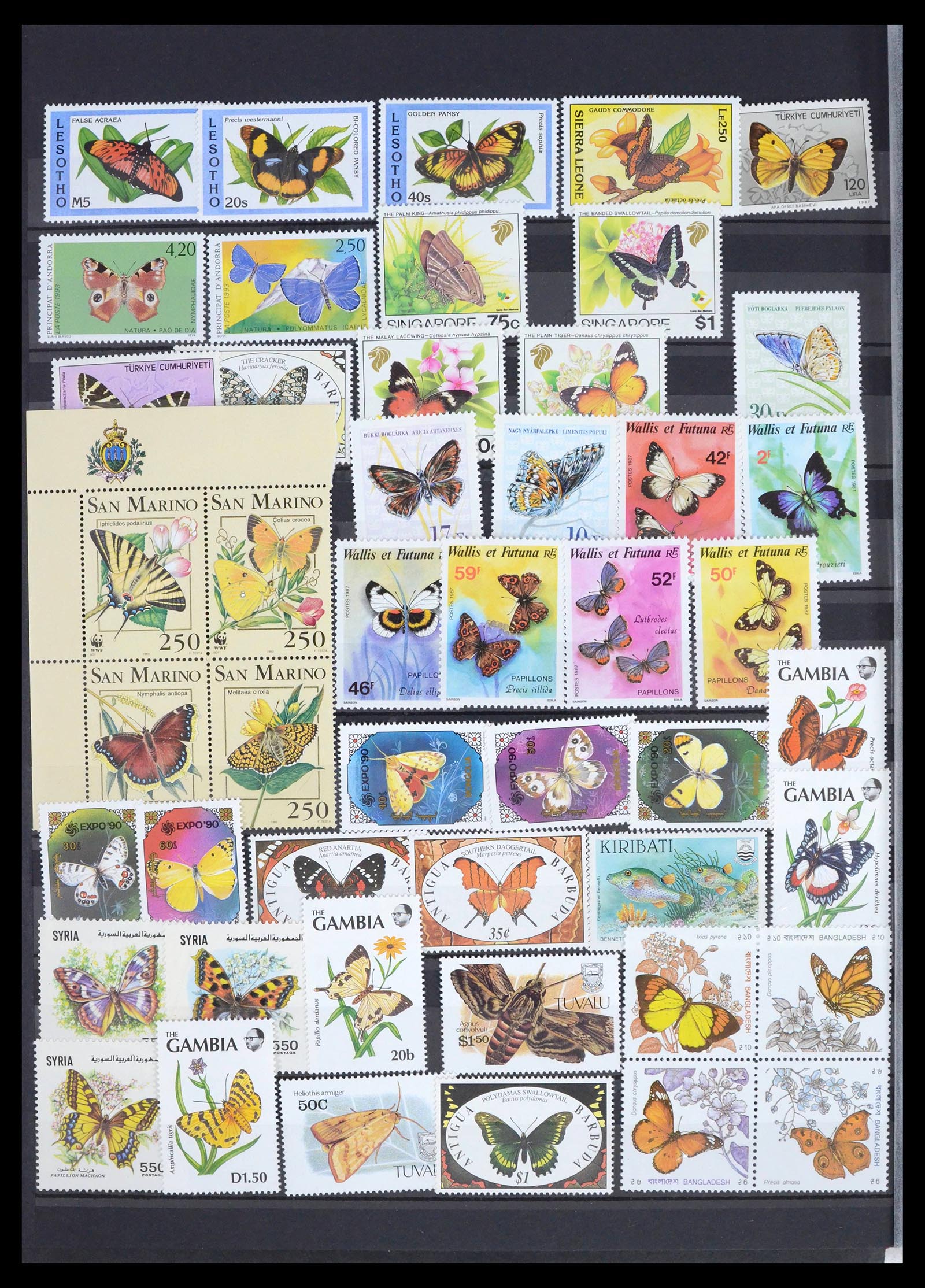39446 0165 - Postzegelverzameling 39446 Motief vlinders 1960-2000.