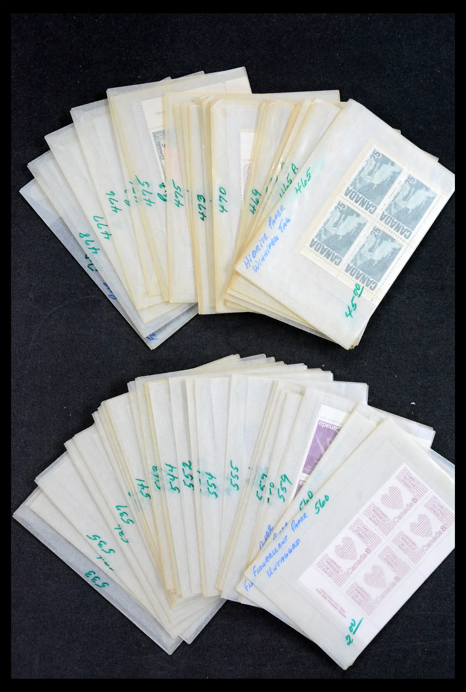 39745 0010 - Stamp collection 39745 Canada mint never hinged 1882-1990.