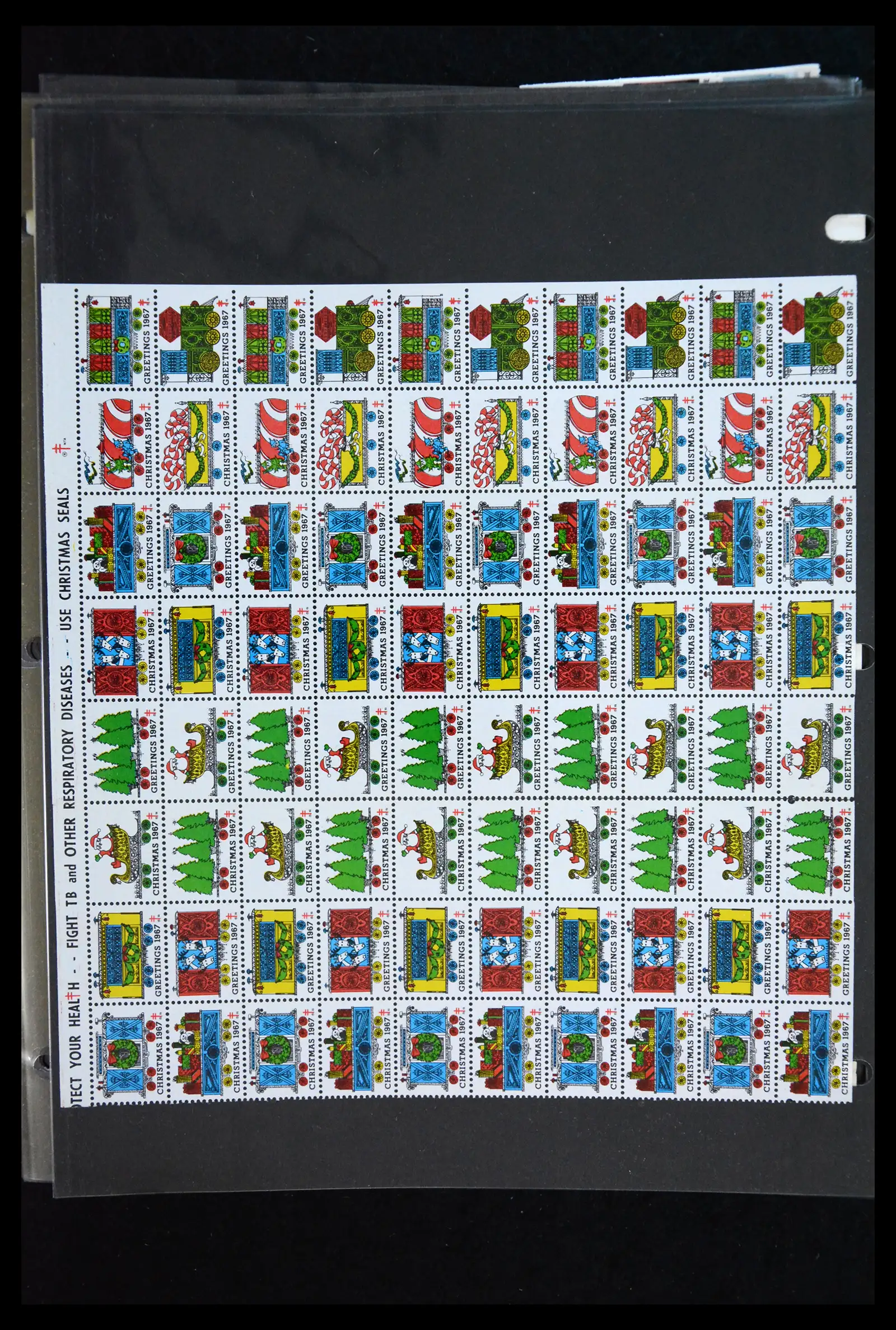 39784 0006 - Stamp collection 39784 USA Christmas seals 1909-1990.
