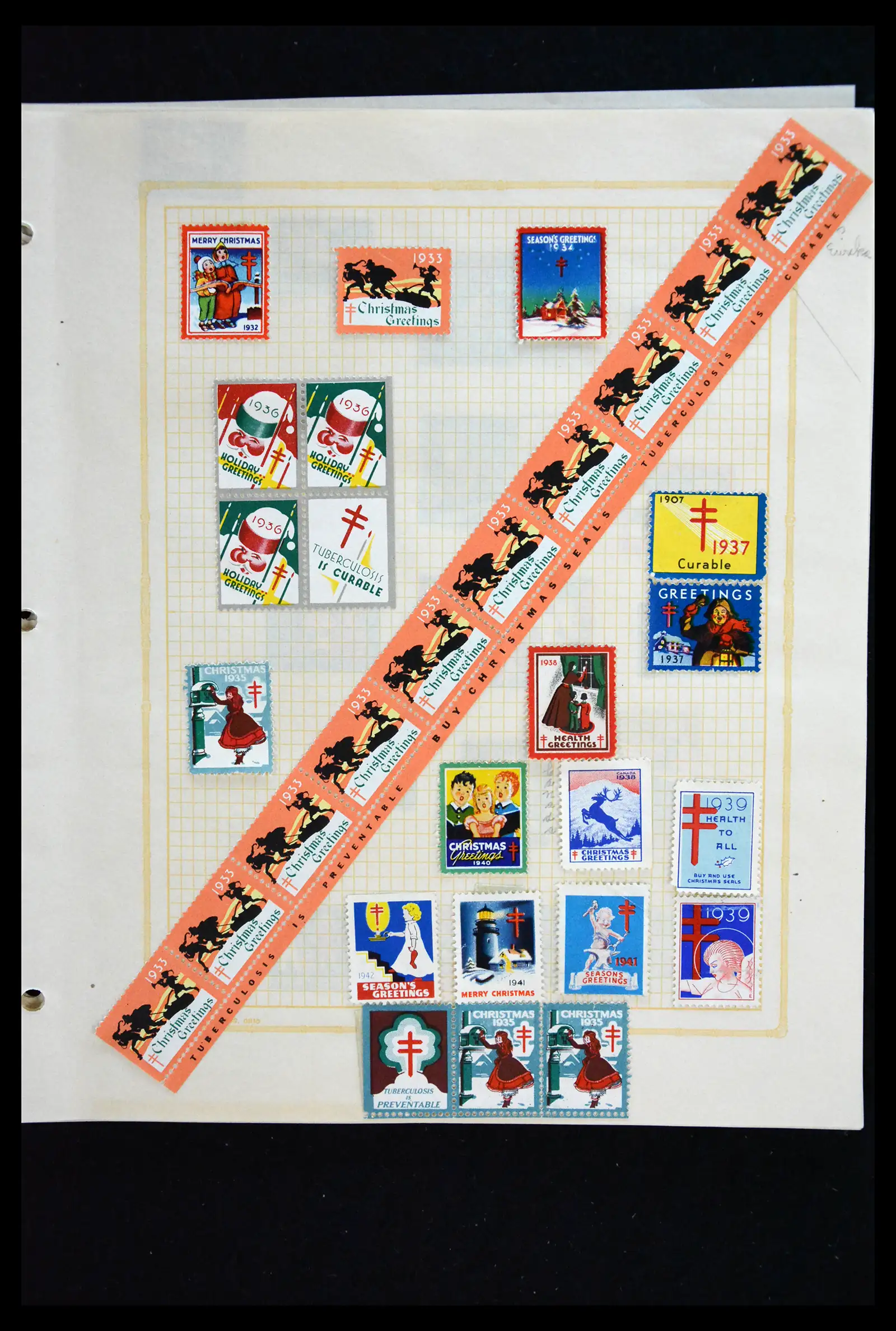 39784 0043 - Stamp collection 39784 USA Christmas seals 1909-1990.