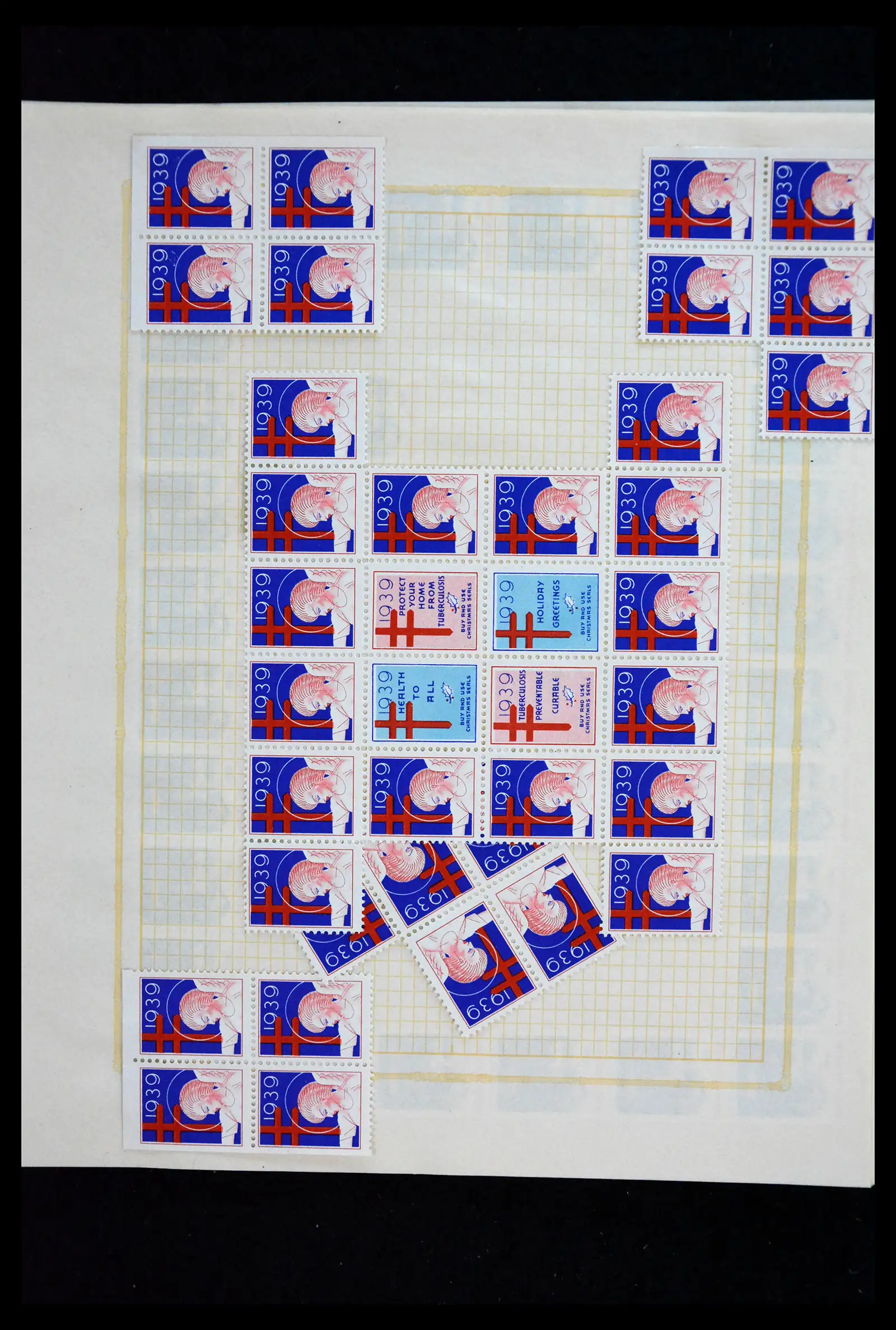 39784 0050 - Stamp collection 39784 USA Christmas seals 1909-1990.