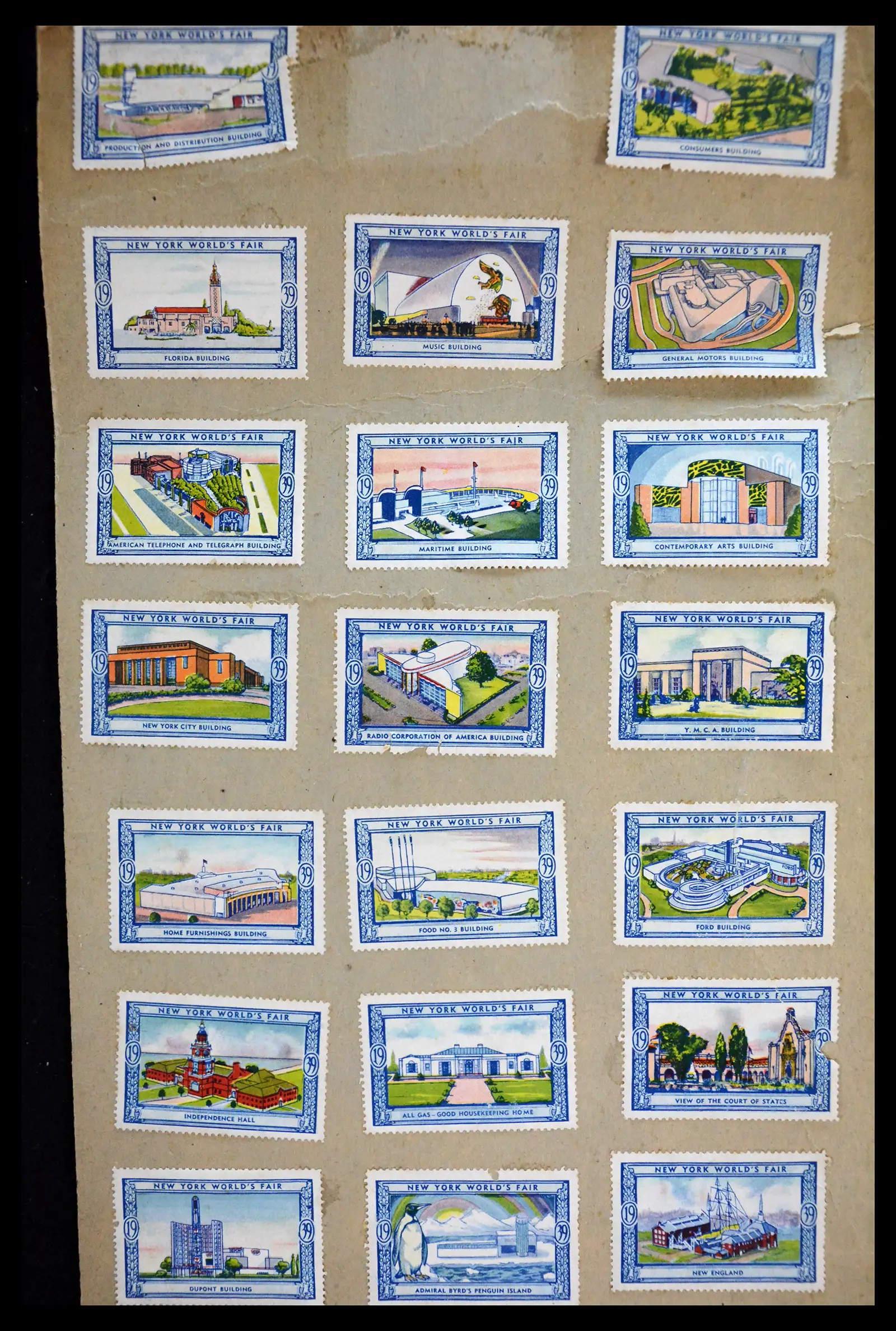 39784 0062 - Stamp collection 39784 USA Christmas seals 1909-1990.