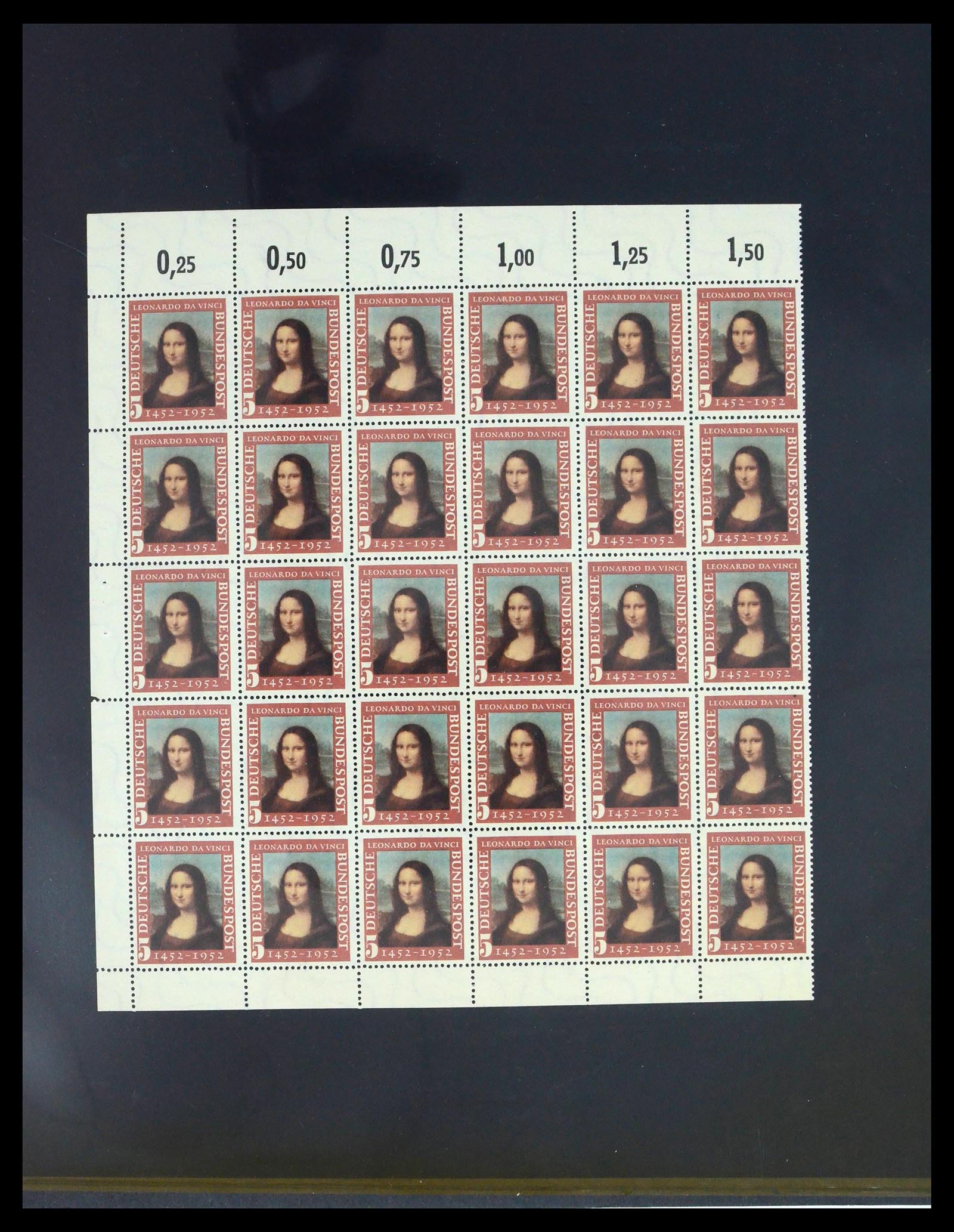39977 0017 - Postzegelverzameling 39977 Motief Mona Lisa 1952.