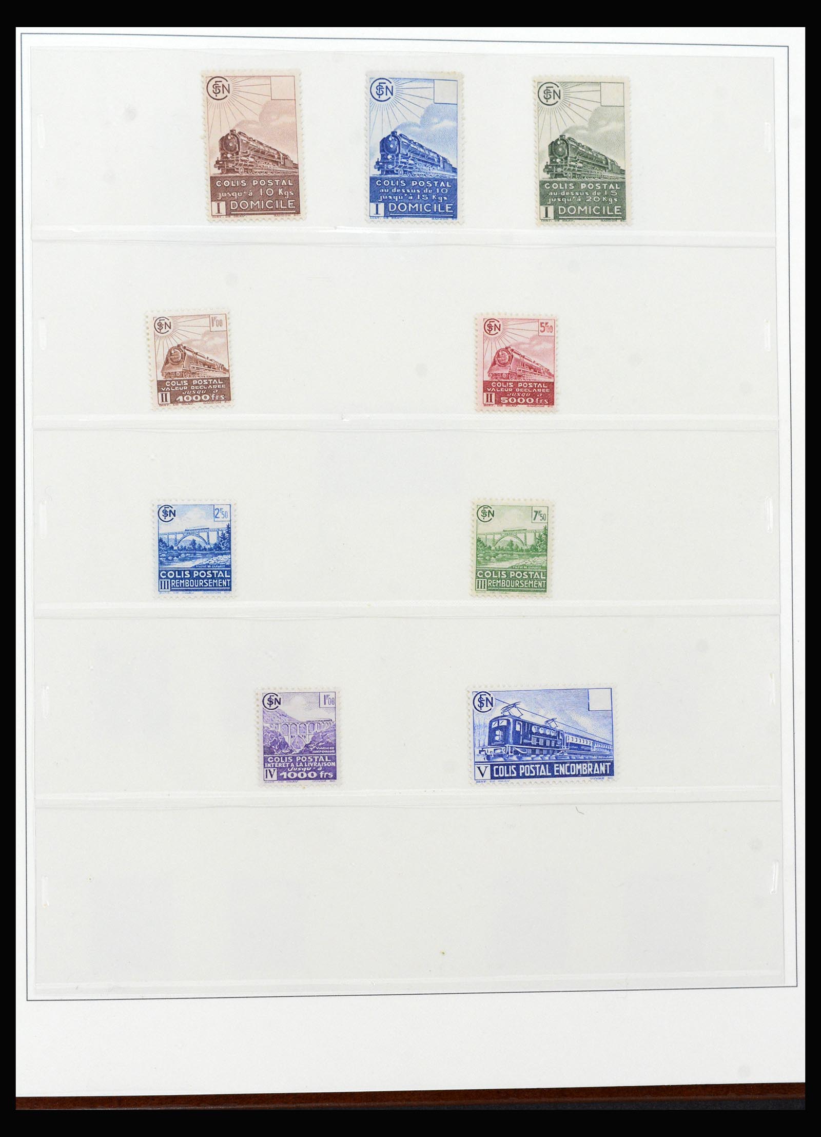 39993 0015 - Postzegelverzameling 39993 Franckrijk colis postaux 1892-1945.