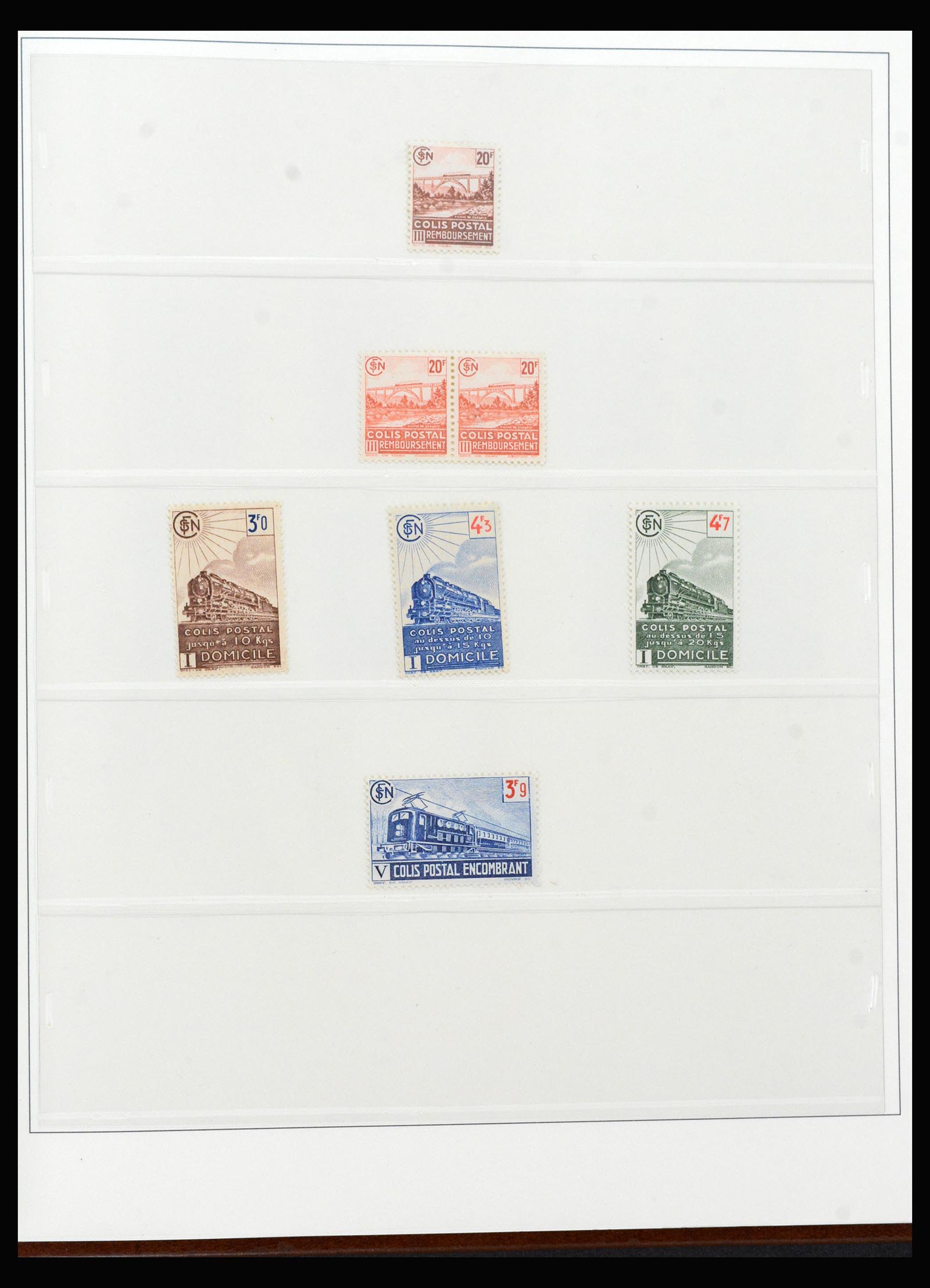 39993 0019 - Postzegelverzameling 39993 Franckrijk colis postaux 1892-1945.