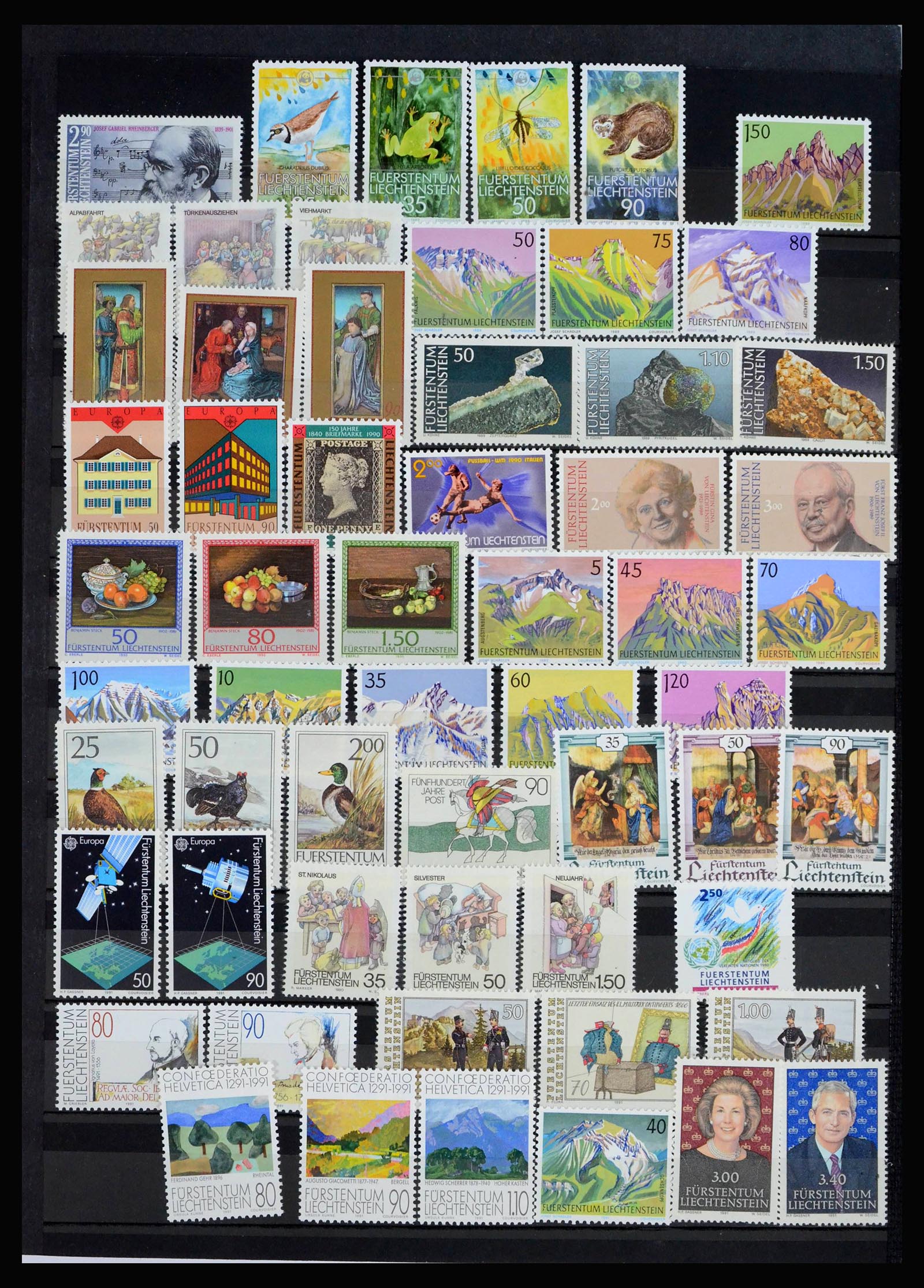 40053 0016 - Postzegelverzameling 40053 Liechtenstein 1912-2013.