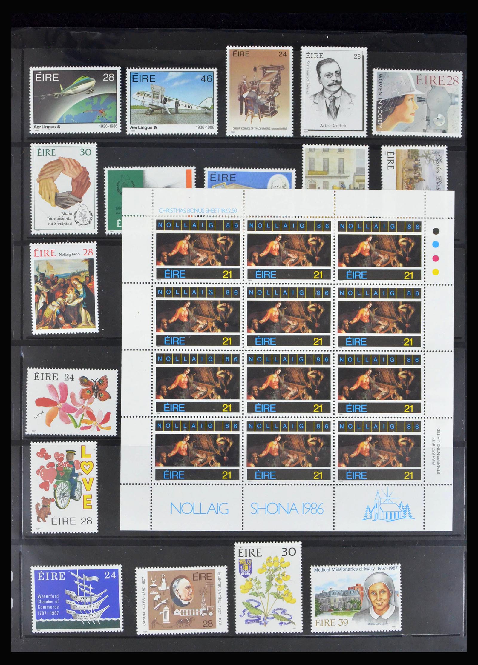 40078 0017 - Postzegelverzameling 40078 Ierland 1922-2015.