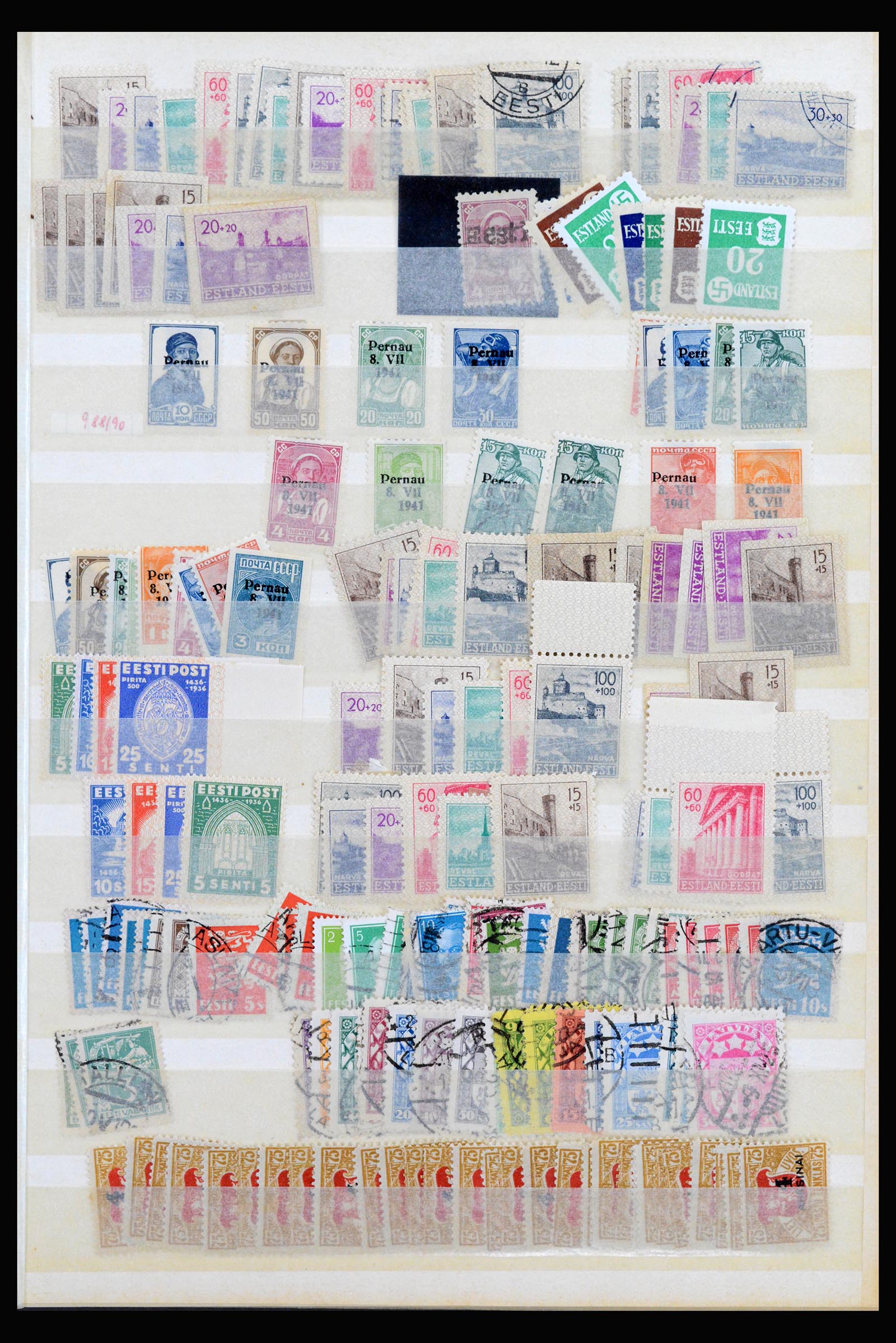 40222 0005 - Postzegelverzameling 40222 Baltische Staten 1918-1945.