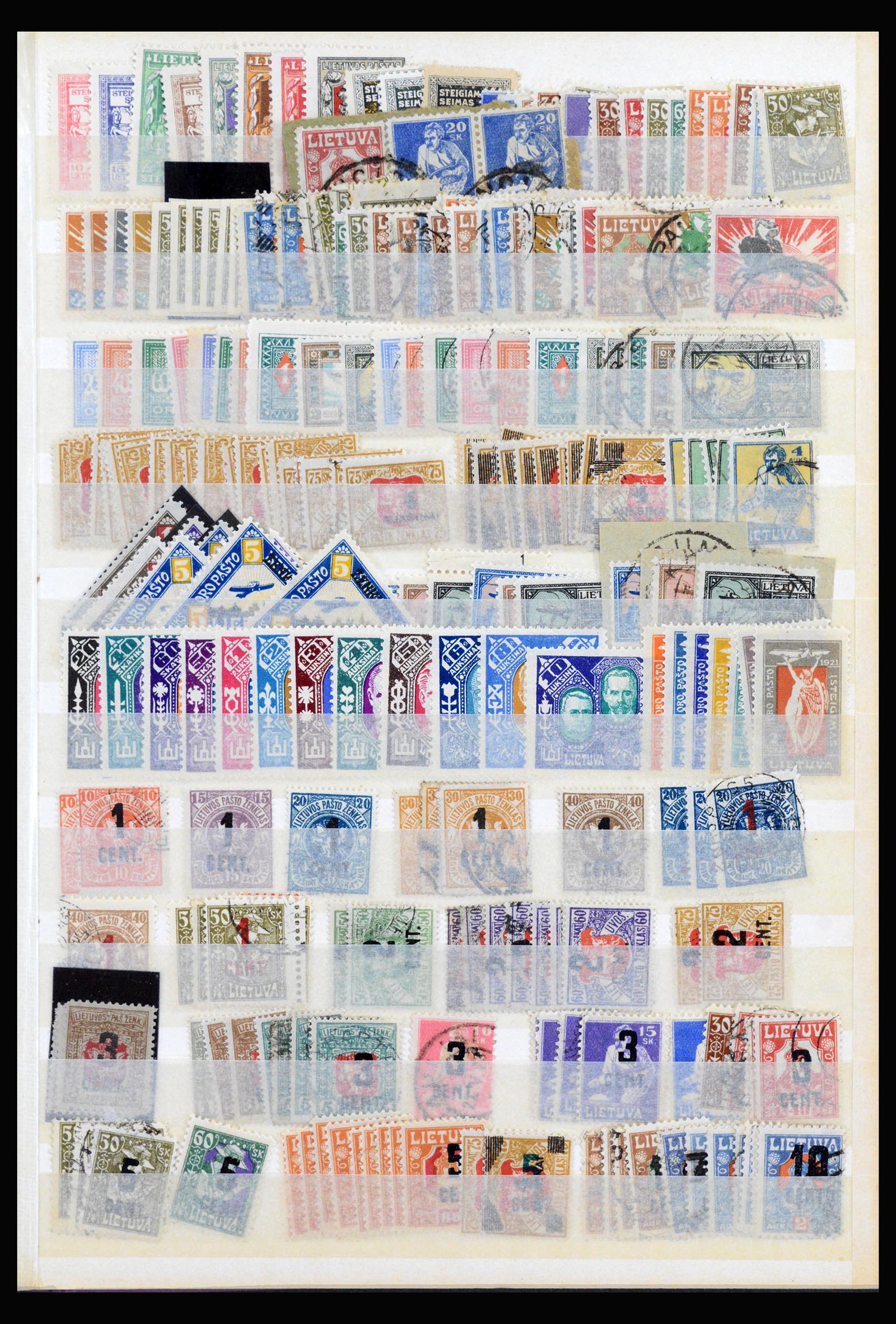 40222 0015 - Postzegelverzameling 40222 Baltische Staten 1918-1945.