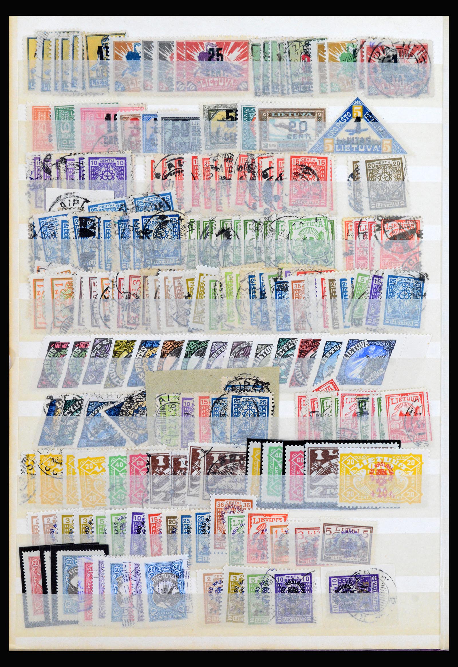 40222 0016 - Postzegelverzameling 40222 Baltische Staten 1918-1945.