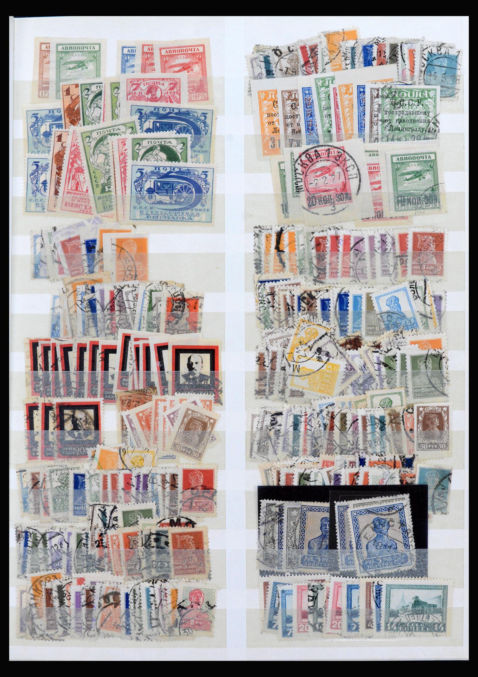 40232 0001 - Postzegel verzameling 40232 Rusland en gebieden 1922-1970.