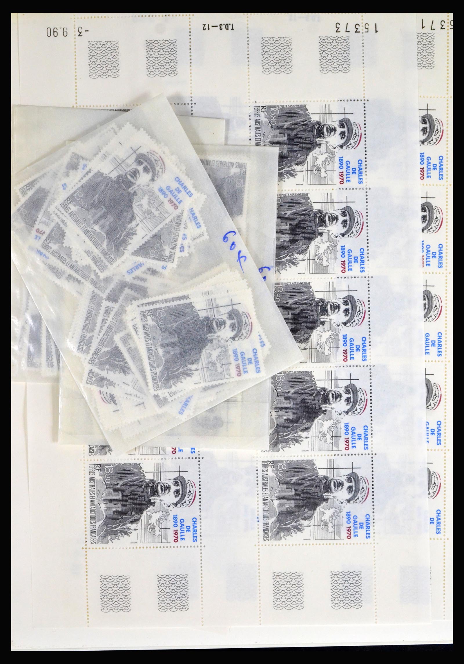 40239 0005 - Postzegel verzameling 40239 TAAF postfris engros.