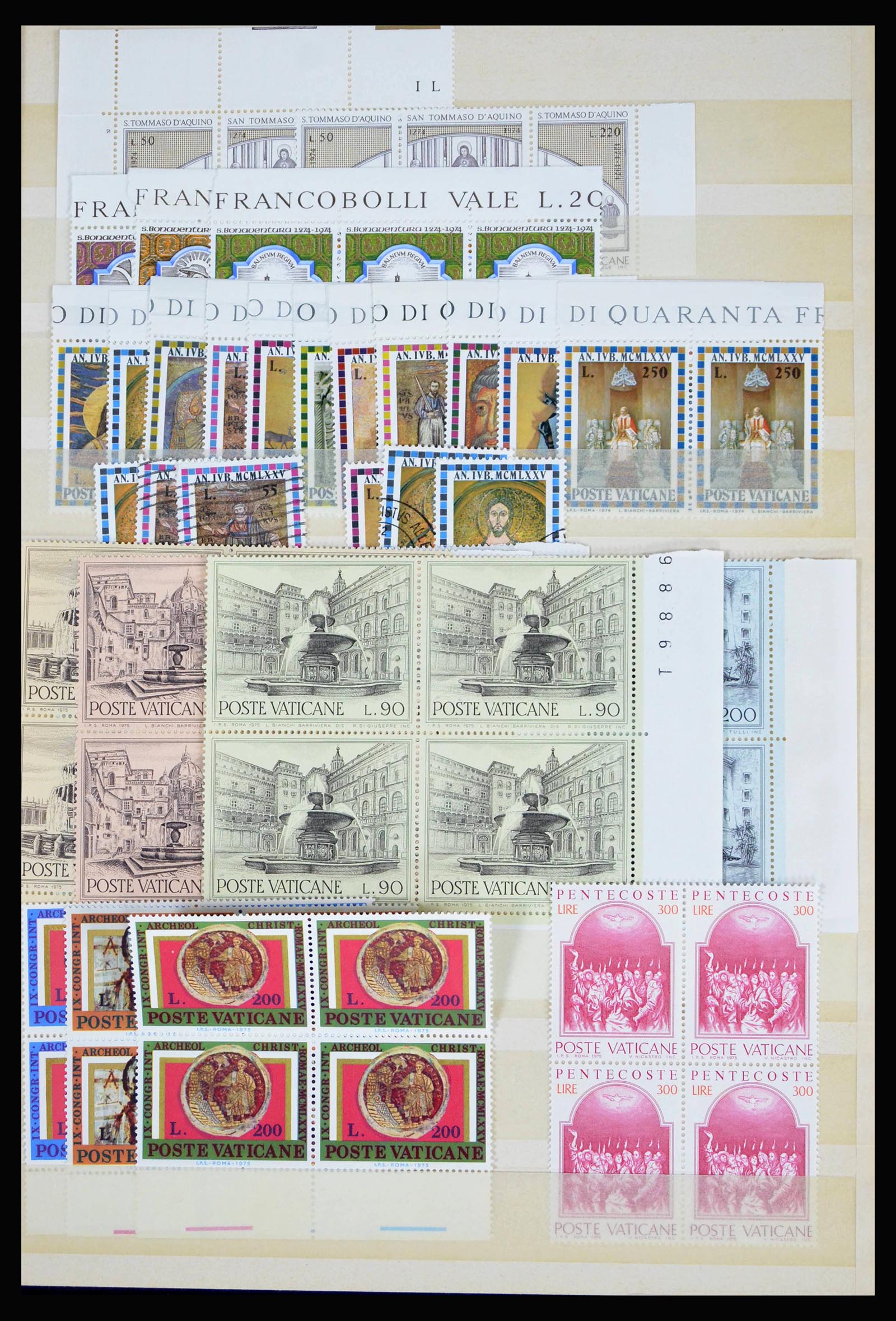 40242 0013 - Postzegelverzameling 40242 Vaticaan/San Marino 1877-2000.